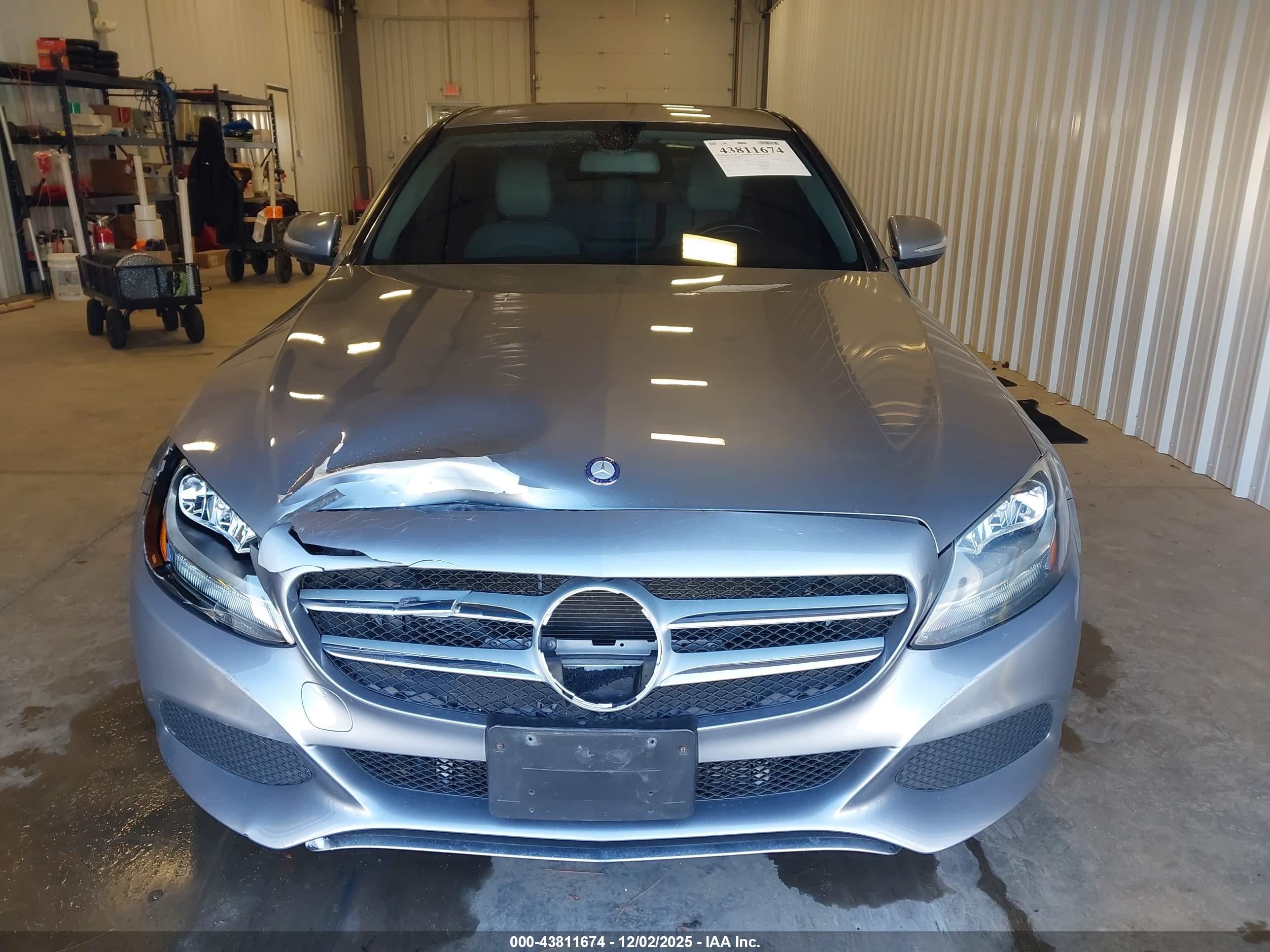 MERCEDES-BENZ C image 6
