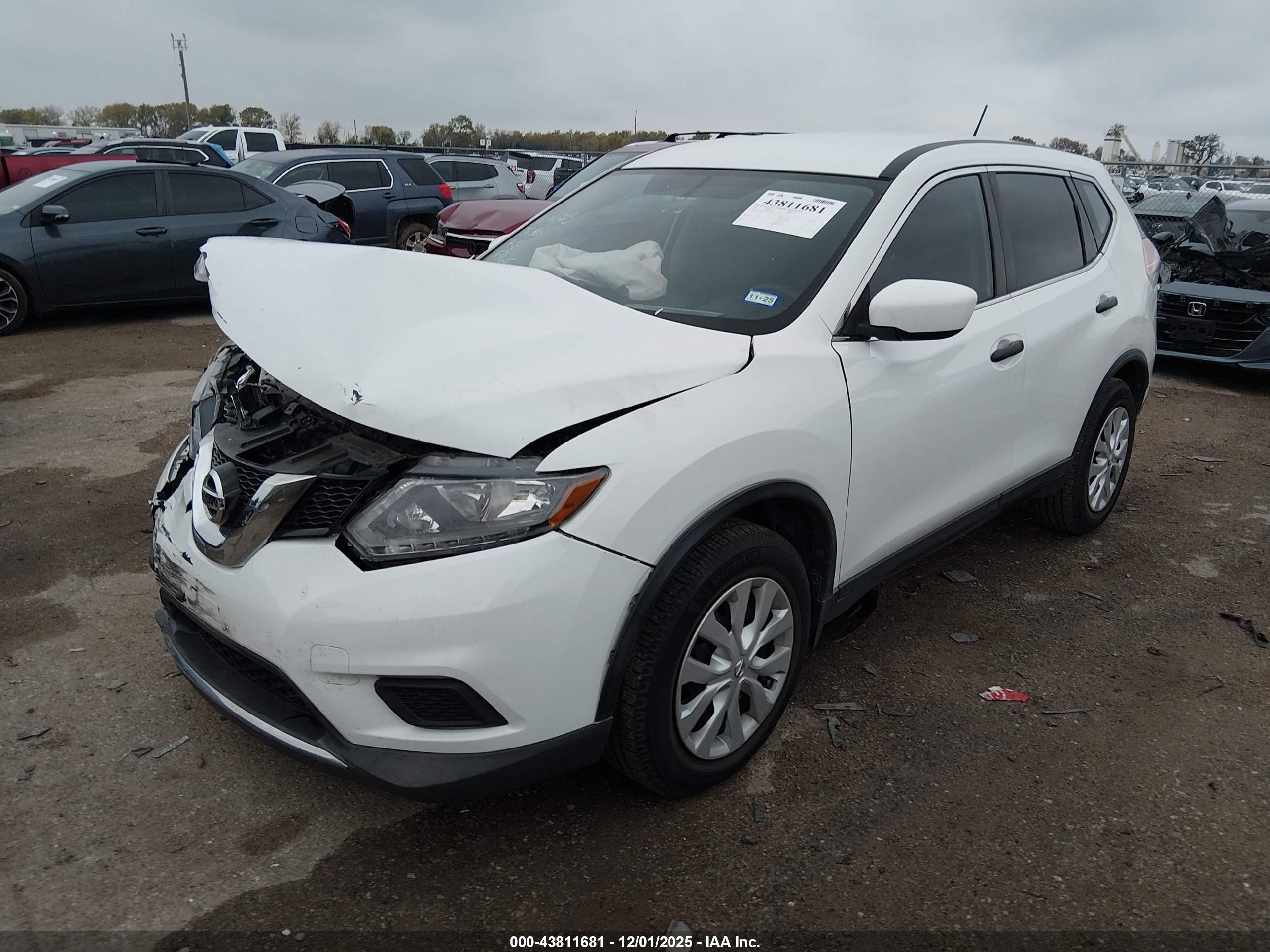 NISSAN ROGUE image 2