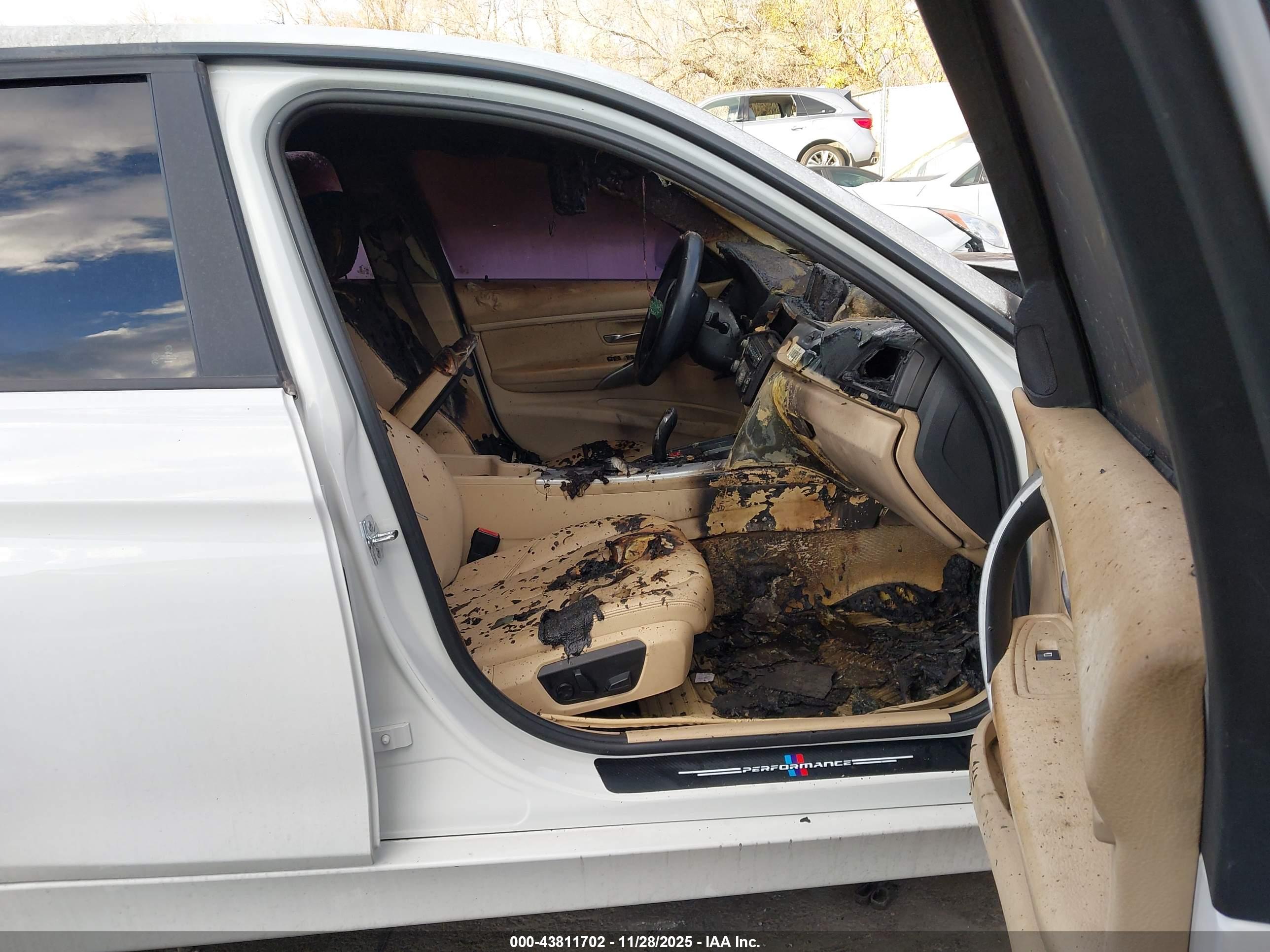 BMW 328I image 5