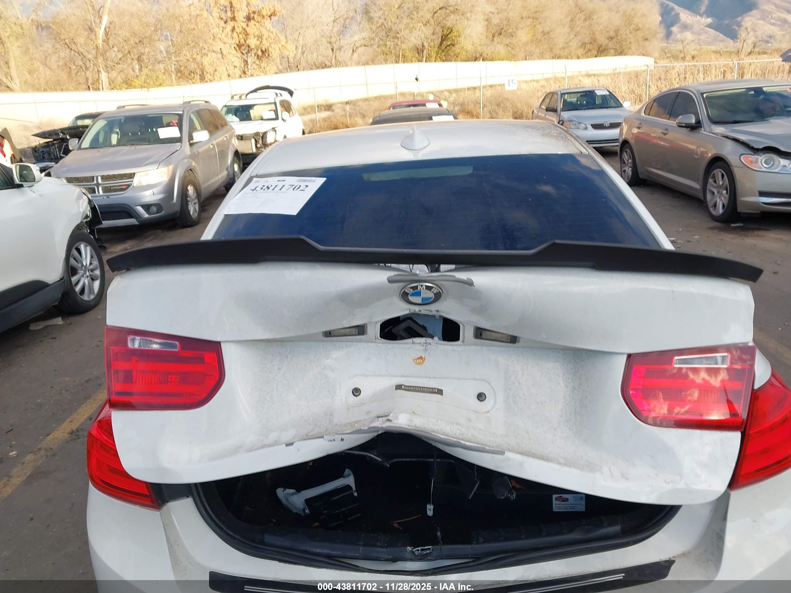 BMW 328I image 6