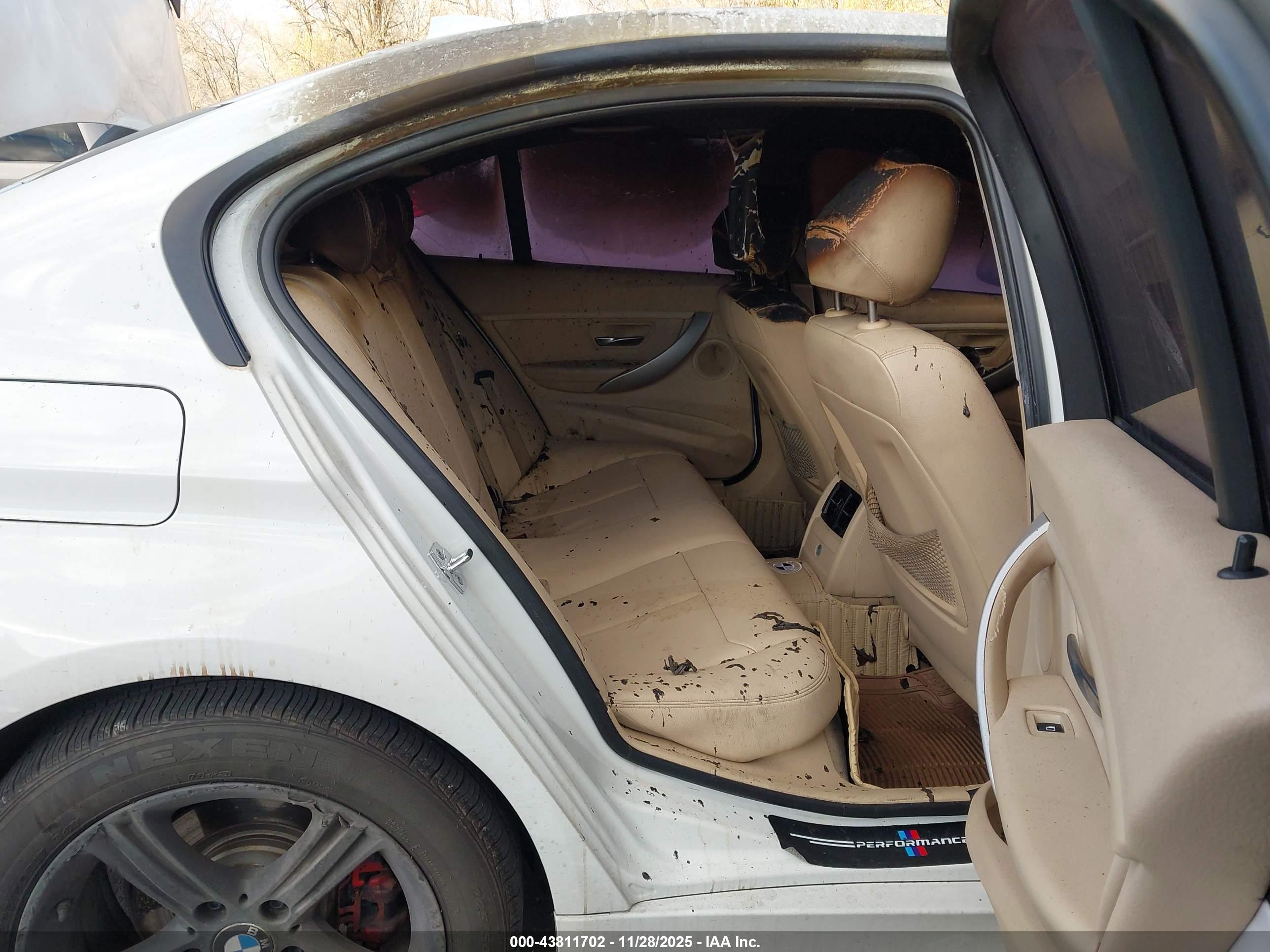 BMW 328I image 8