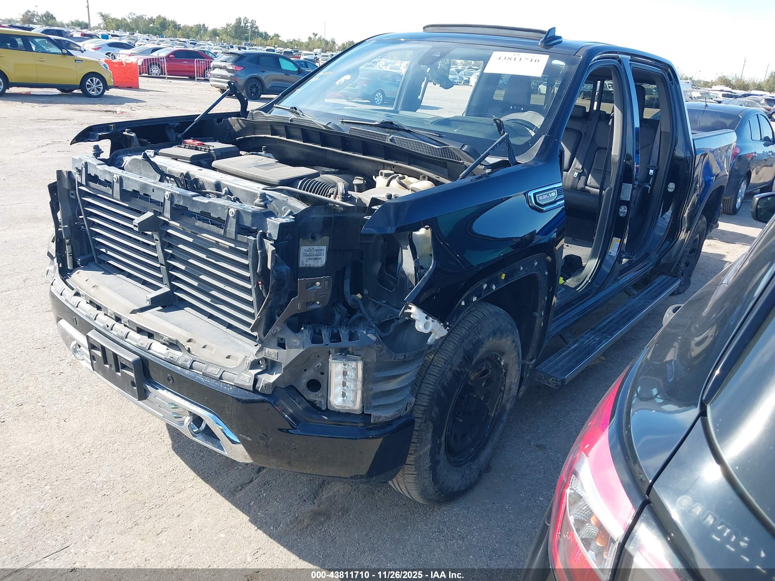 GMC SIERRA image 2