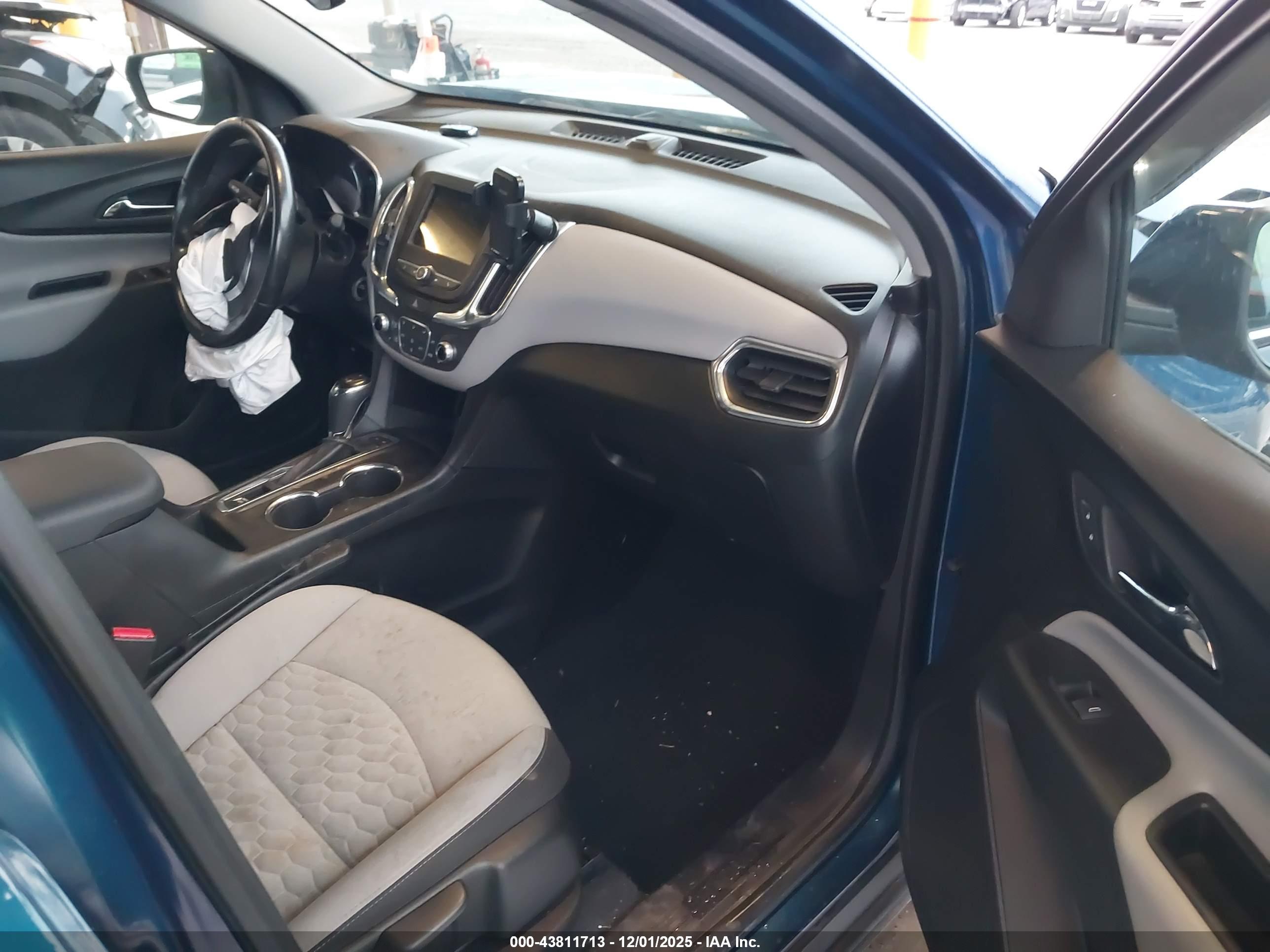 CHEVROLET EQUINOX image 5