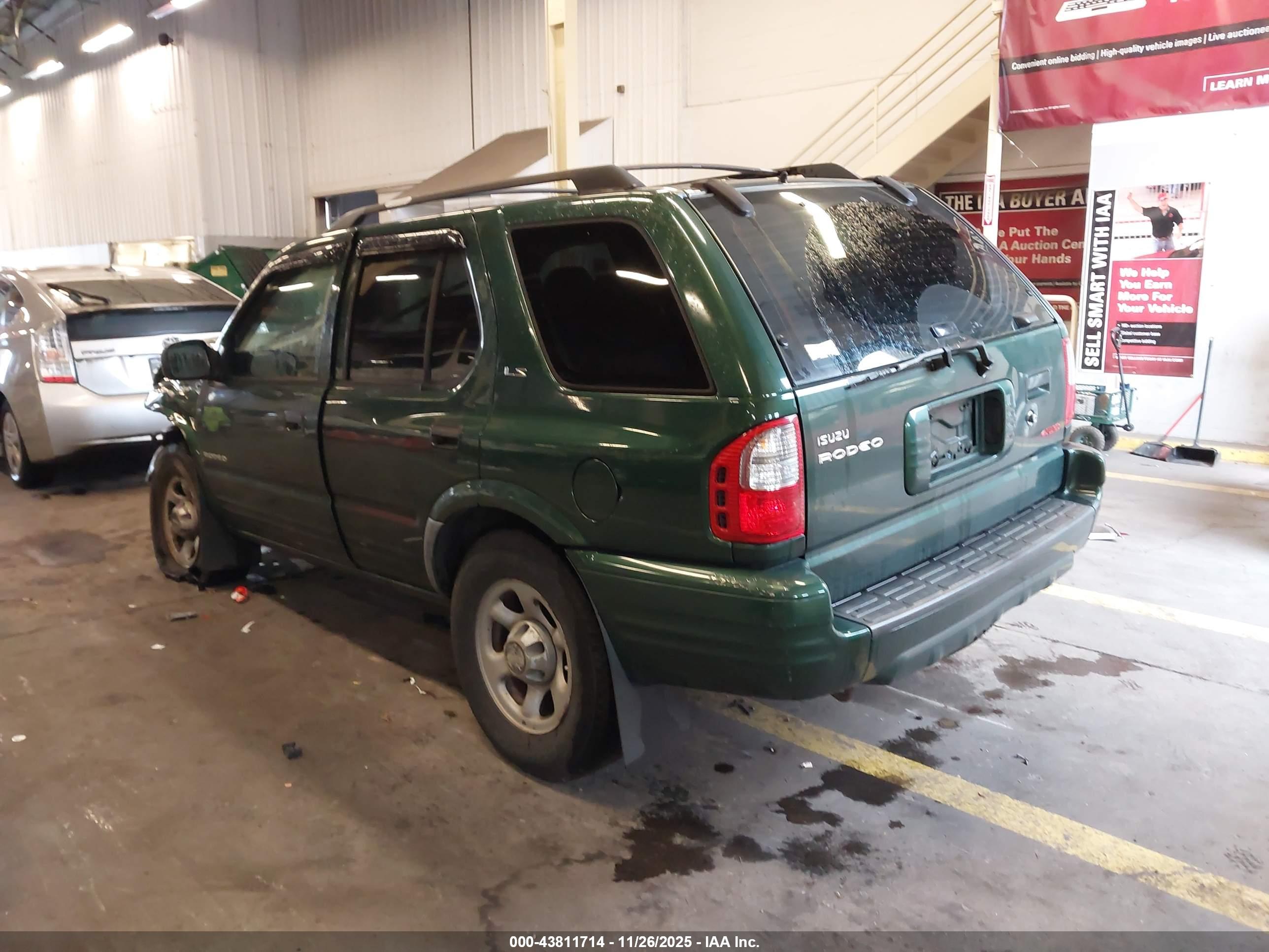 ISUZU RODEO image 3