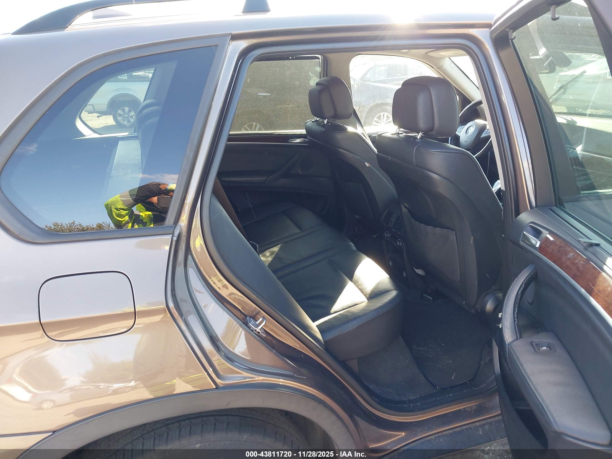 BMW X5 image 8