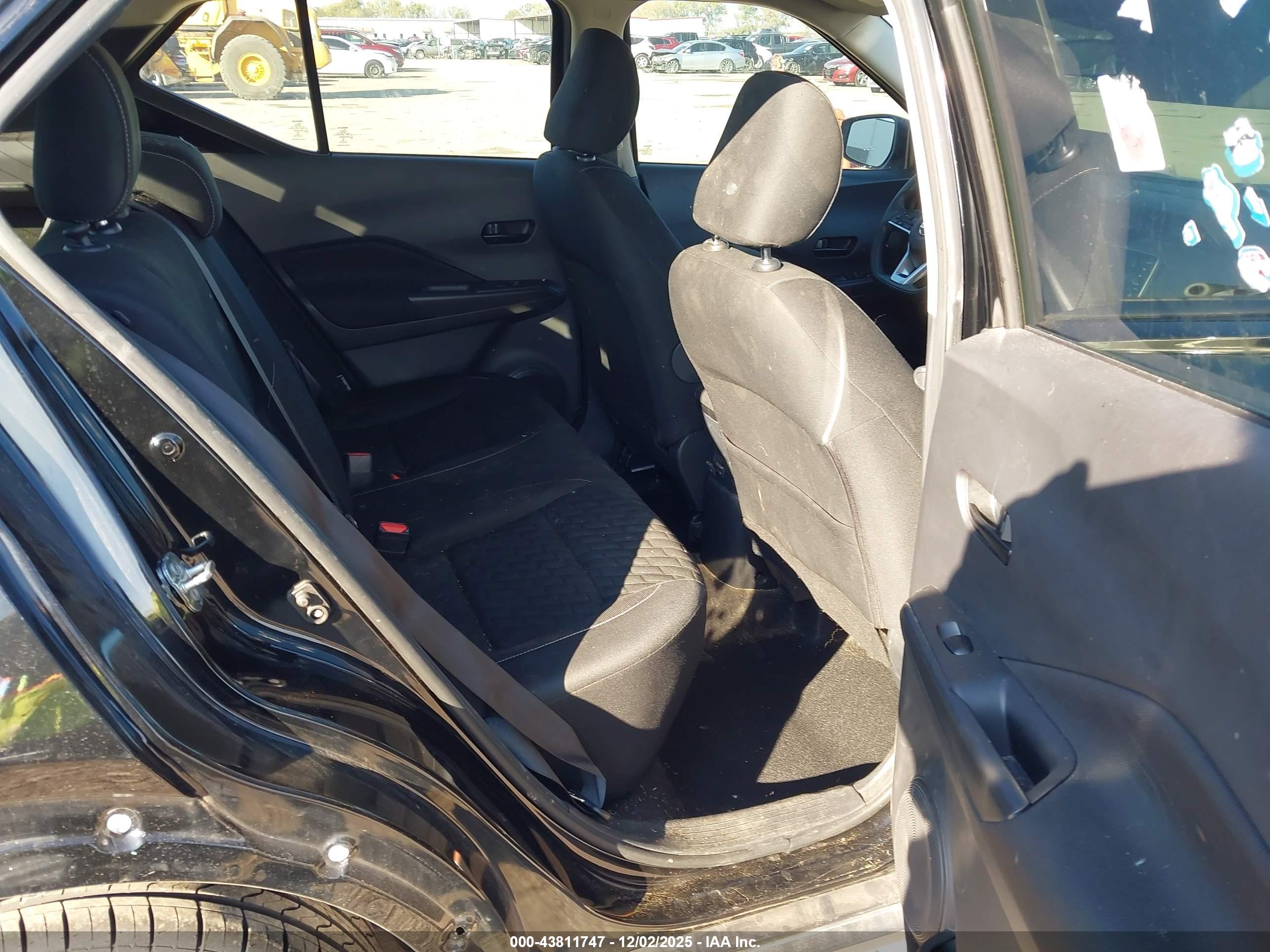 NISSAN KICKS image 8