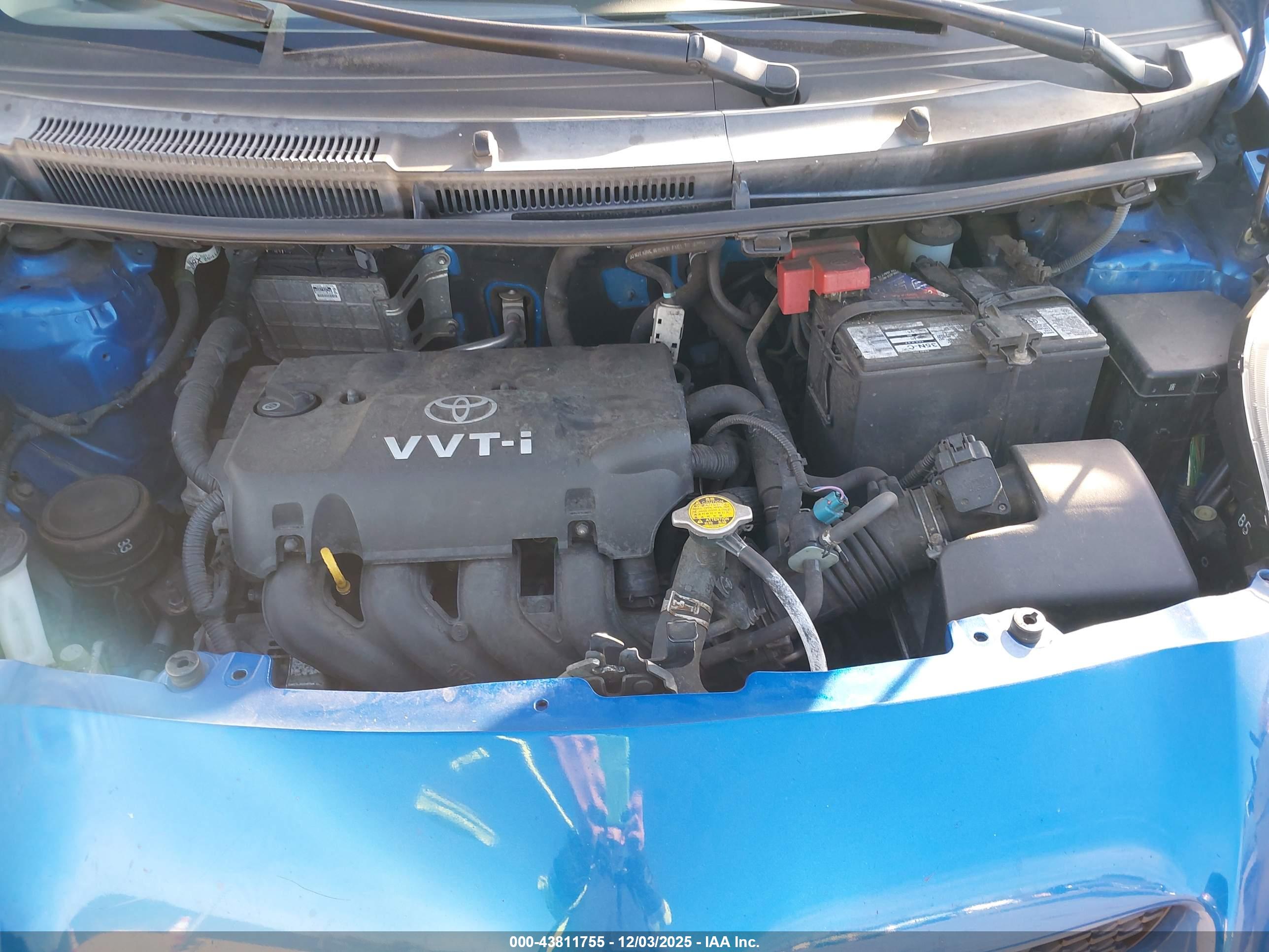 TOYOTA YARIS image 10