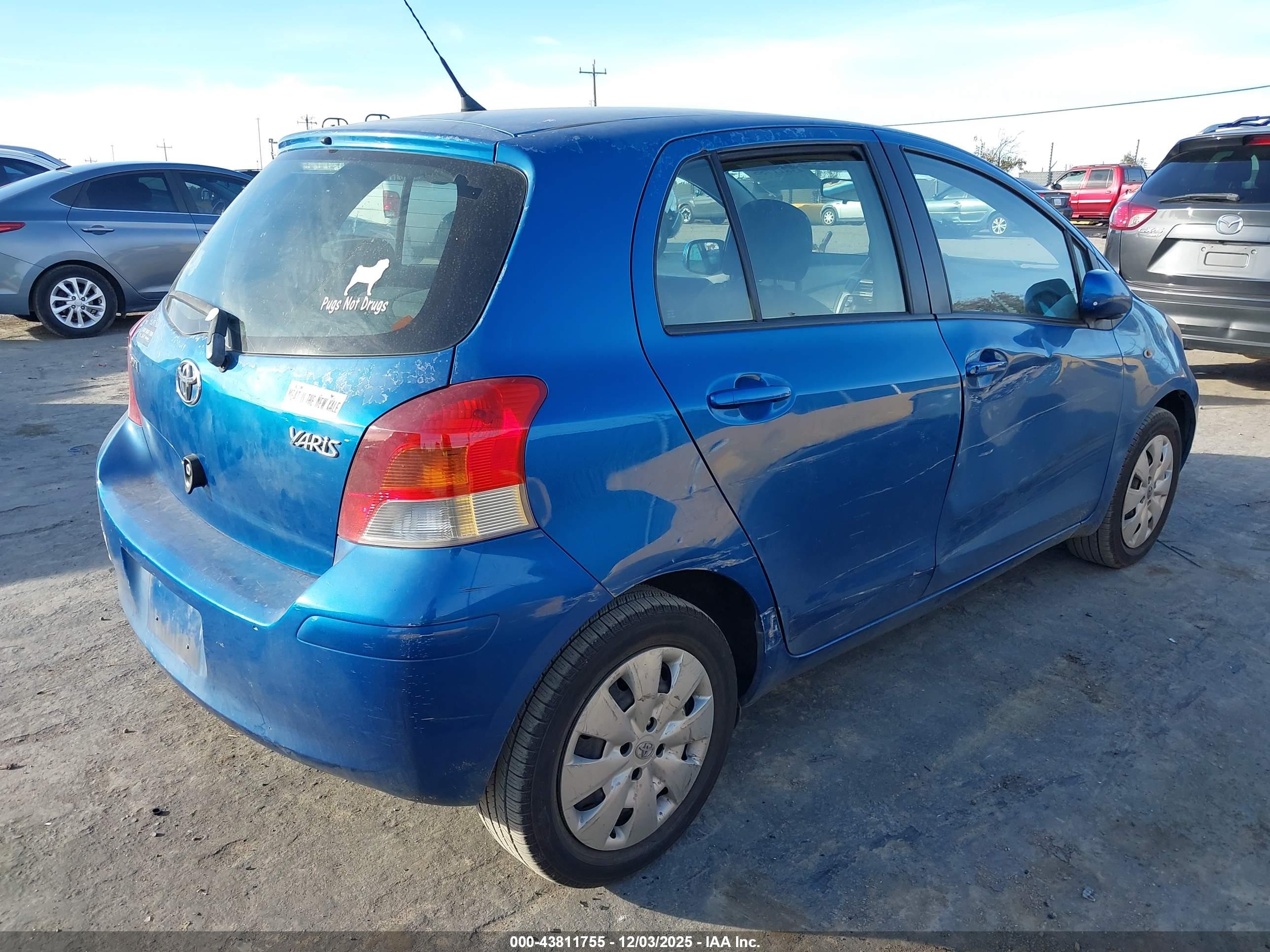 TOYOTA YARIS image 4