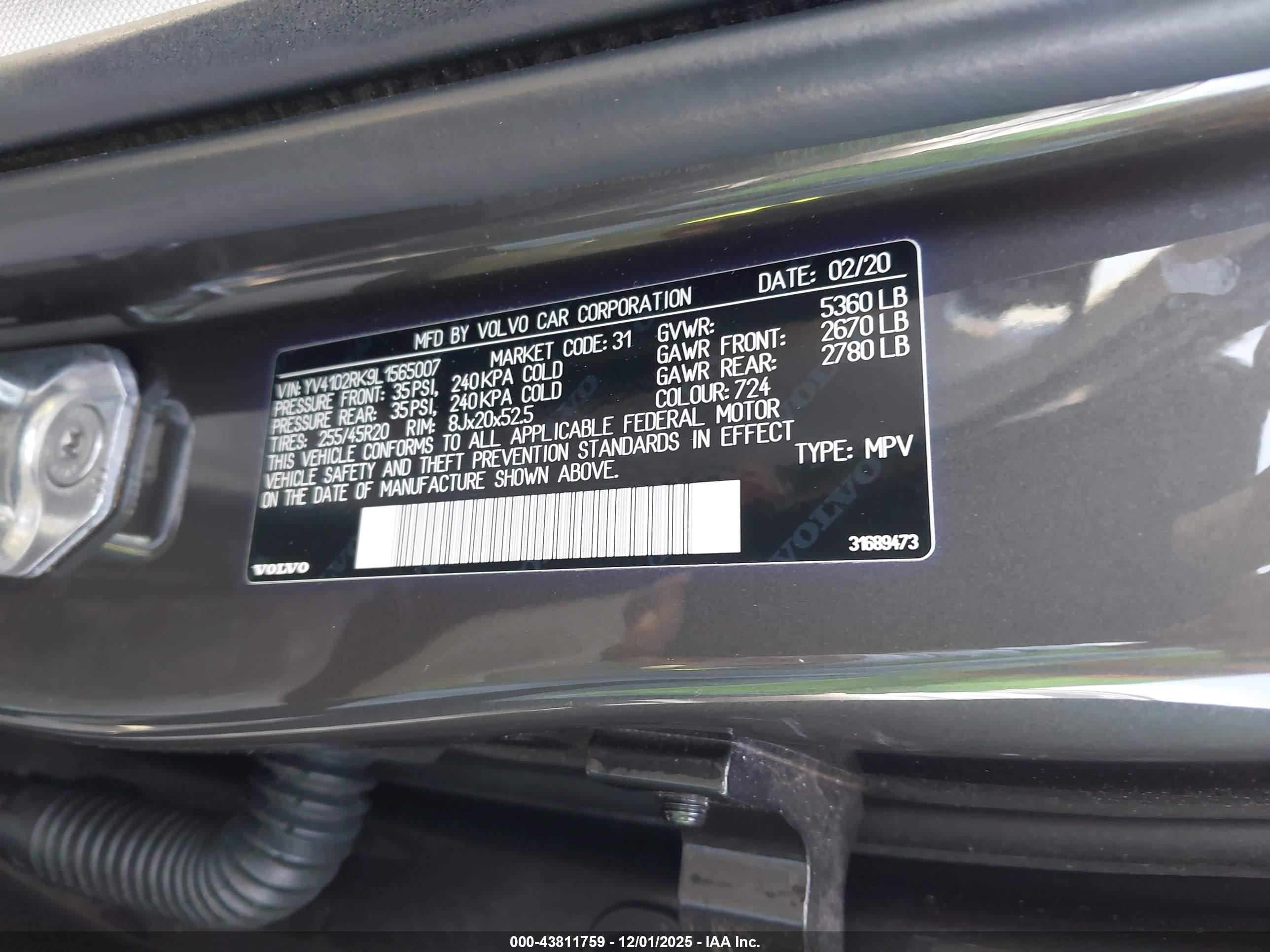 VOLVO XC60 image 9