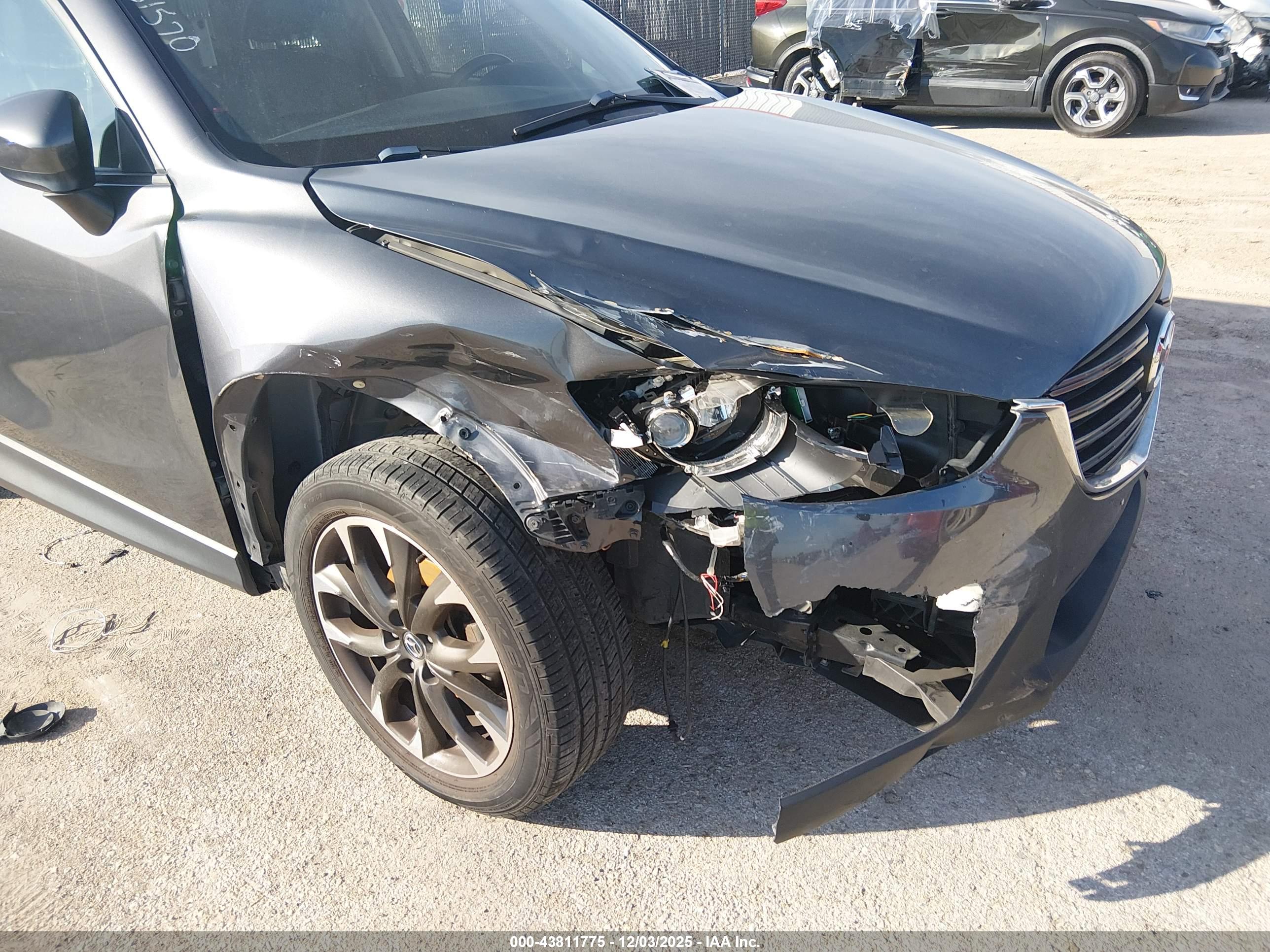 MAZDA CX-5 image 6