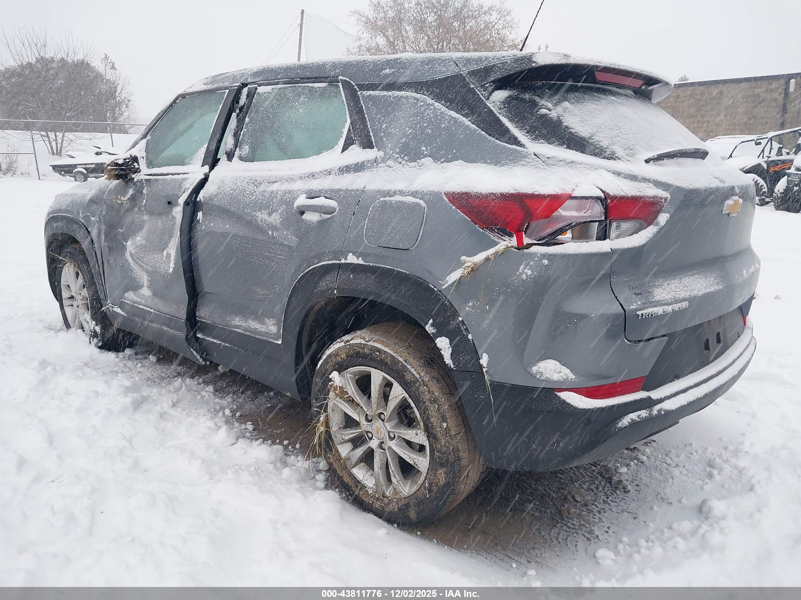 CHEVROLET TRAILBLAZER image 3