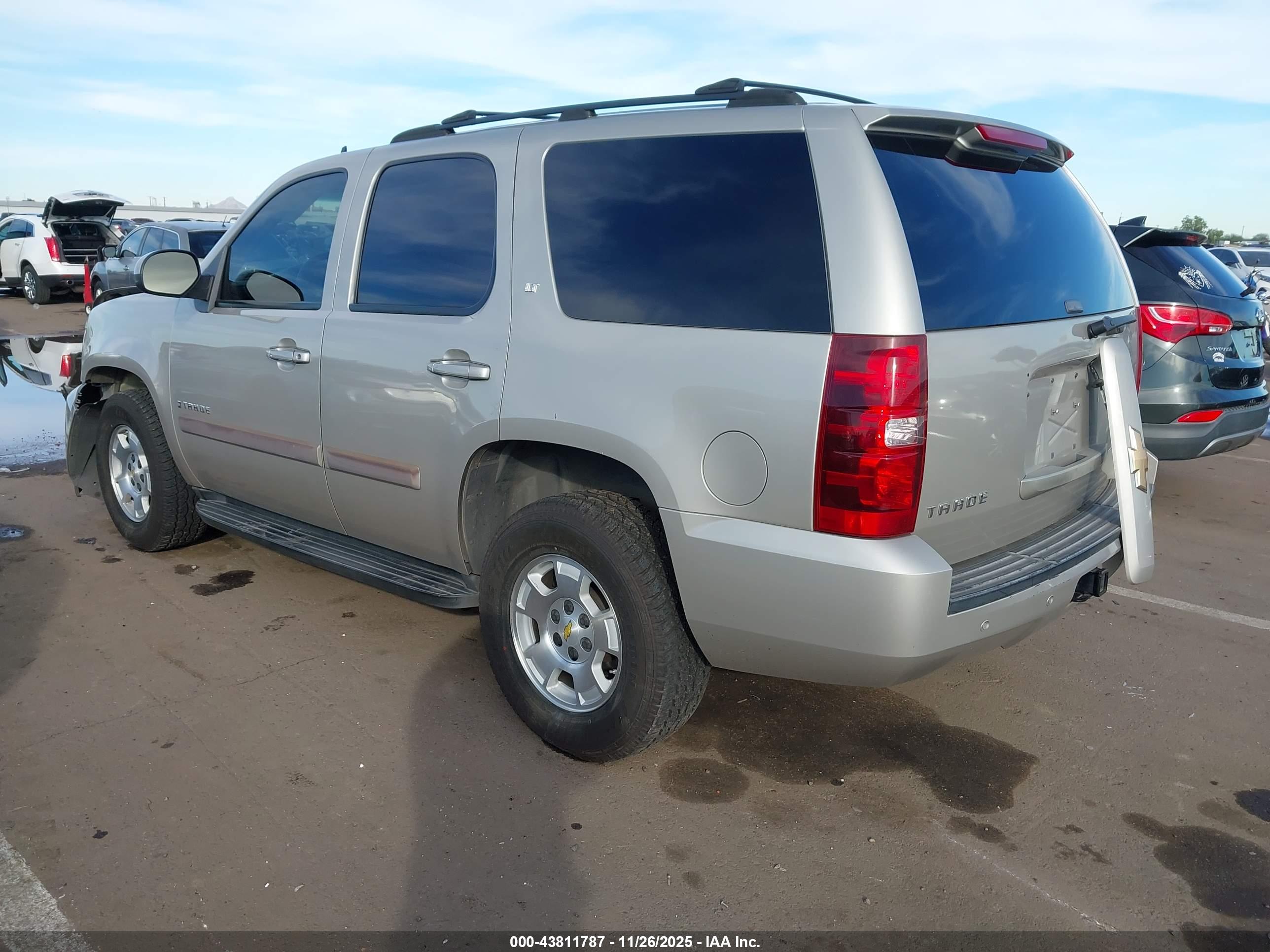 CHEVROLET TAHOE image 3