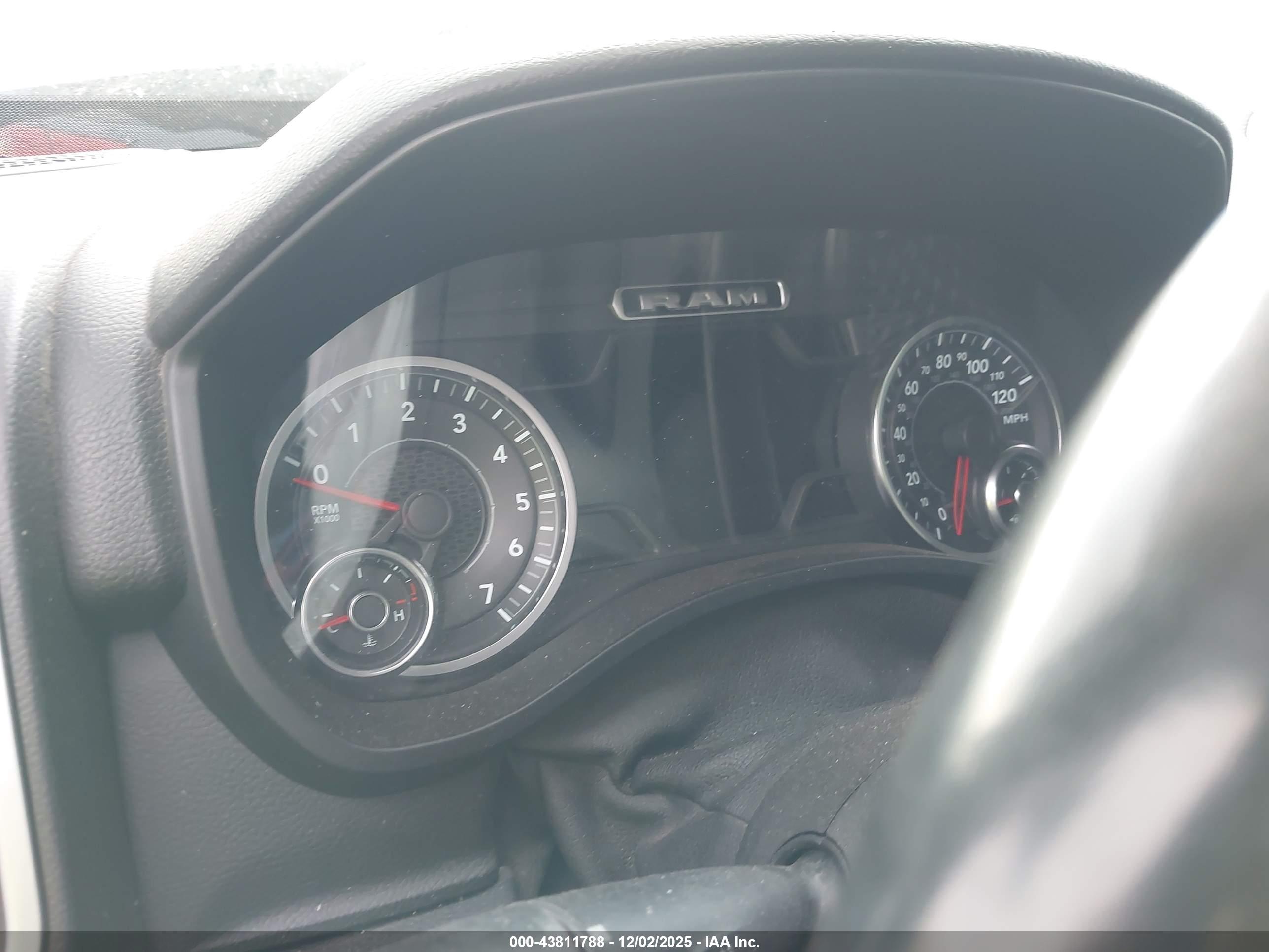 RAM 1500 image 7
