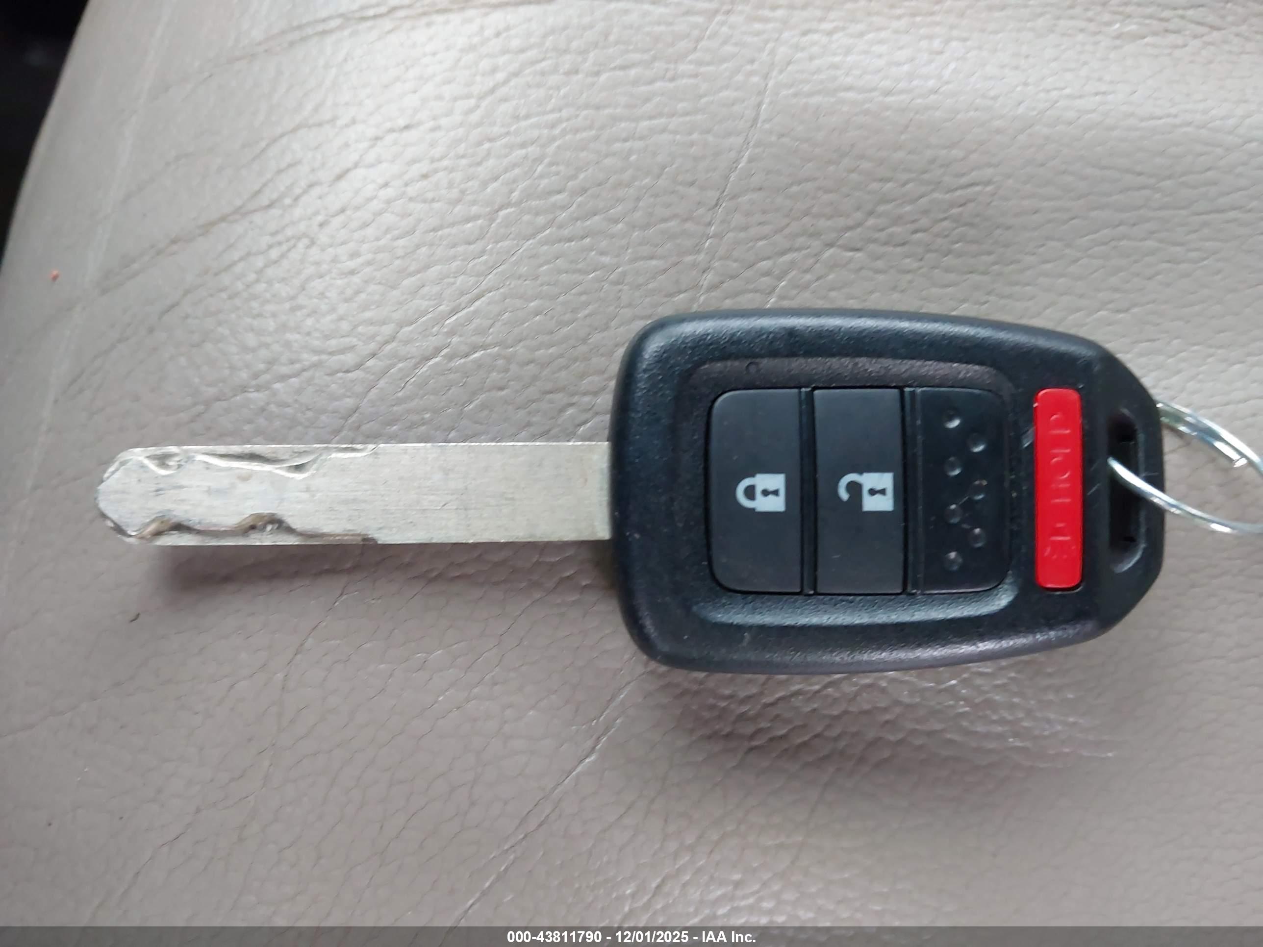 HONDA CR-V image 11