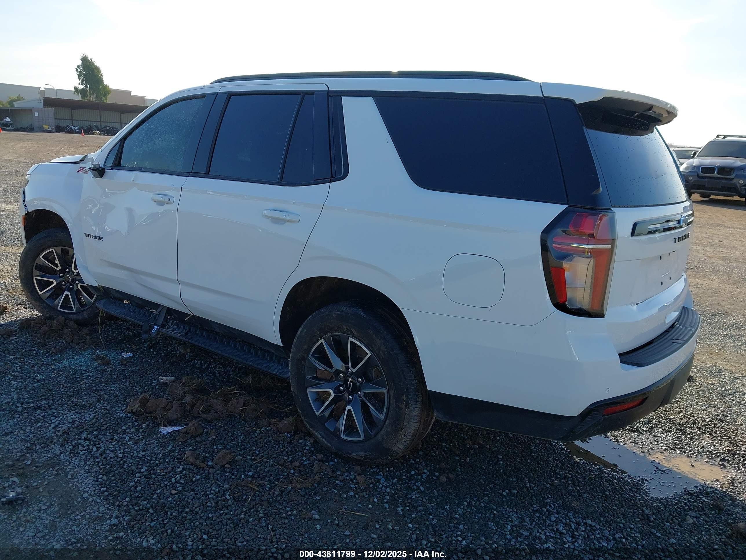 CHEVROLET TAHOE image 3