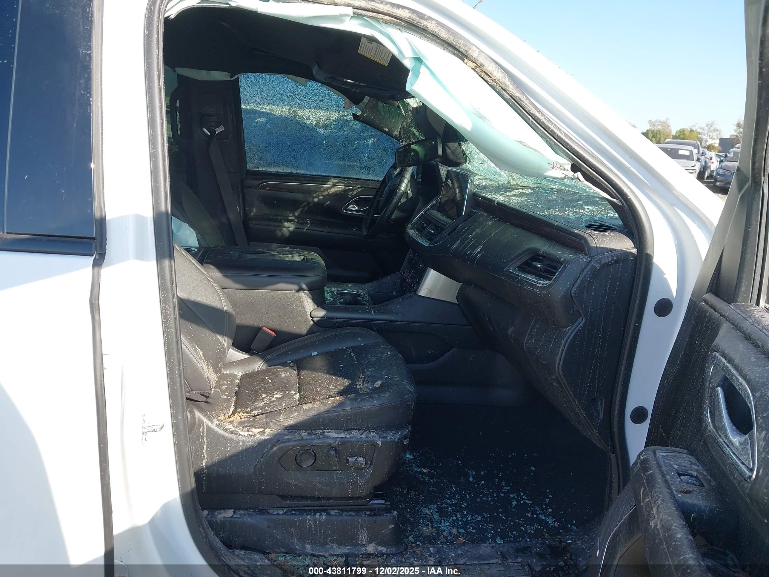 CHEVROLET TAHOE image 5