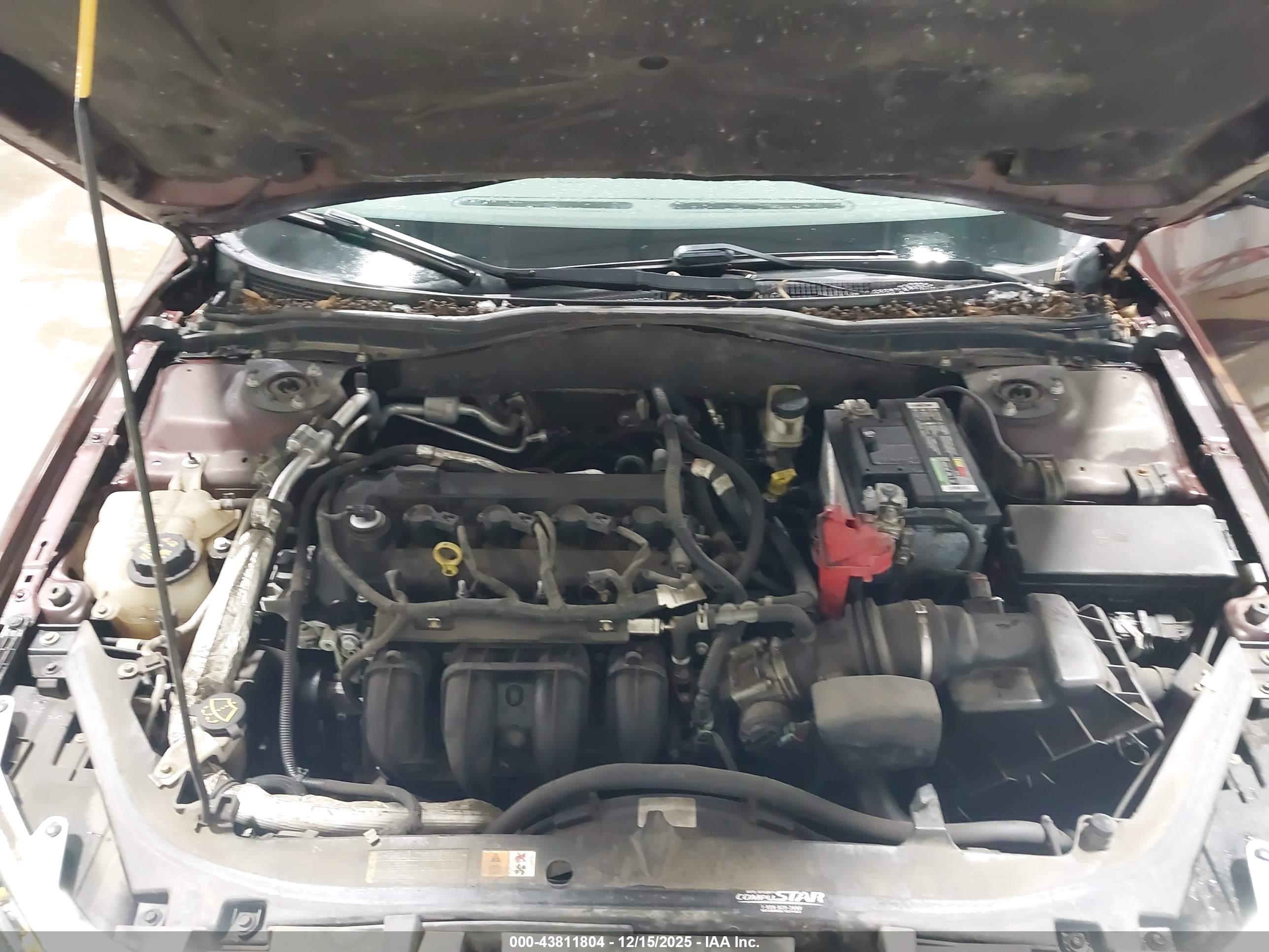 FORD FUSION image 10