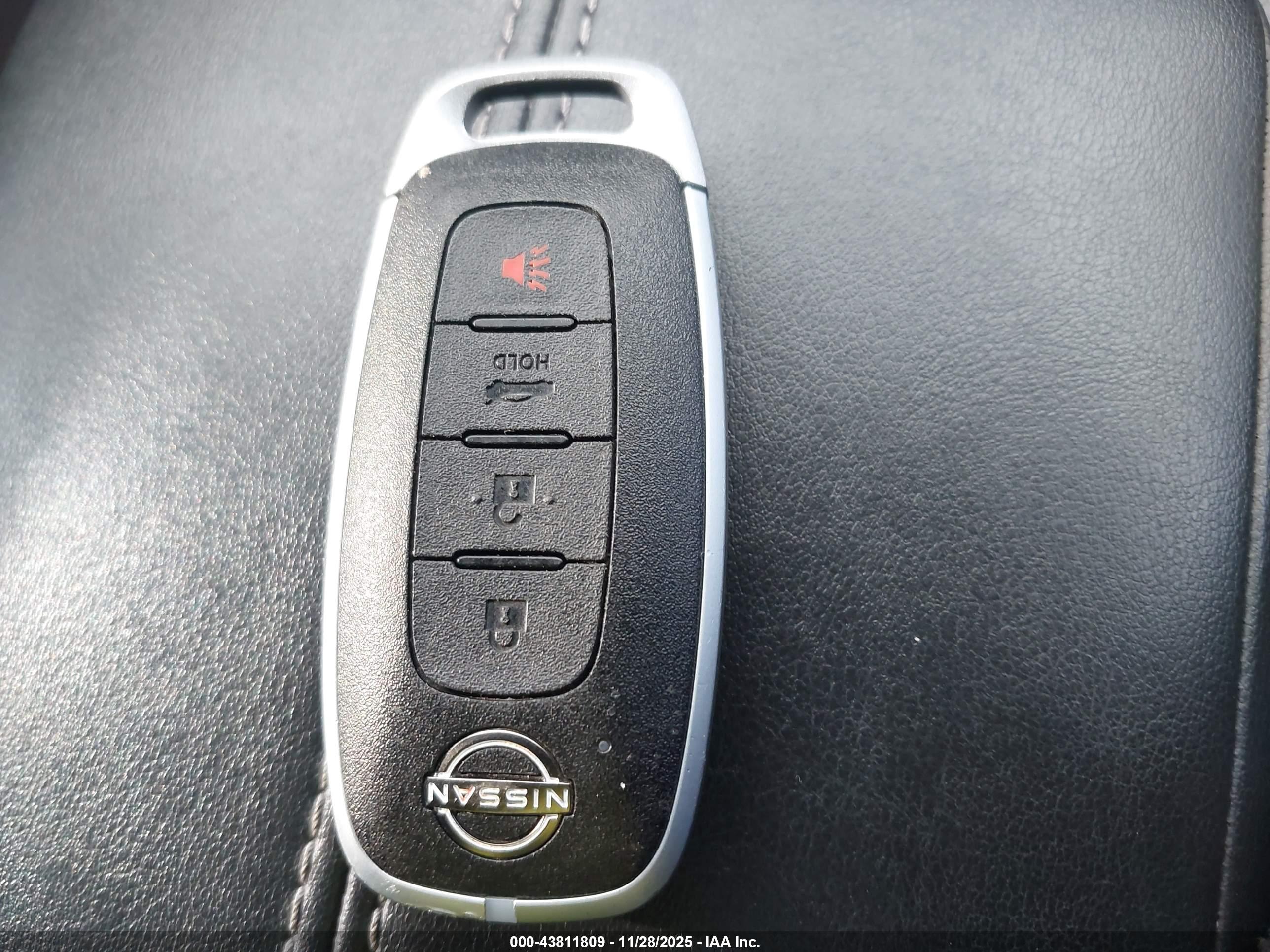 NISSAN SENTRA image 11
