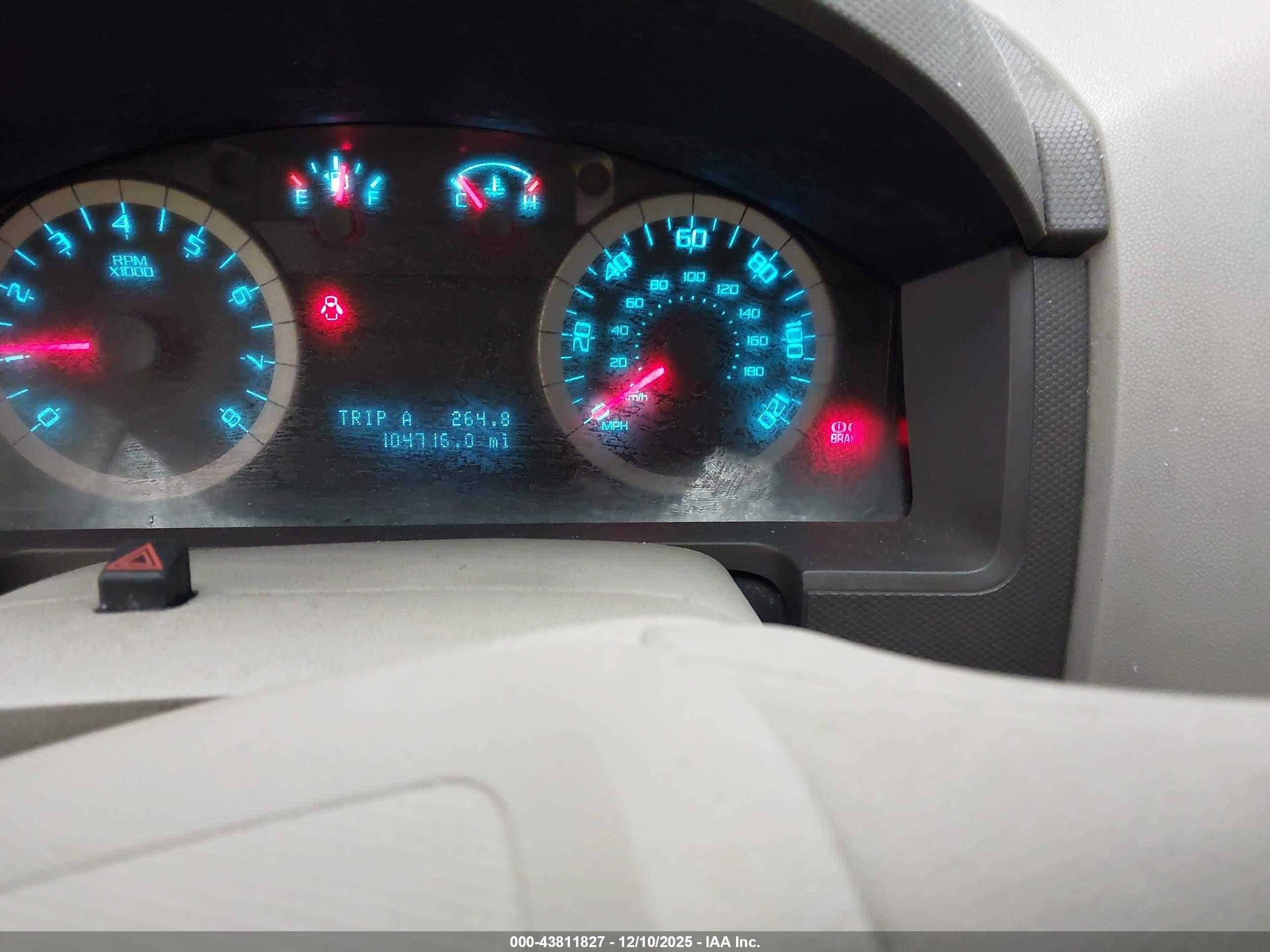 FORD ESCAPE image 7