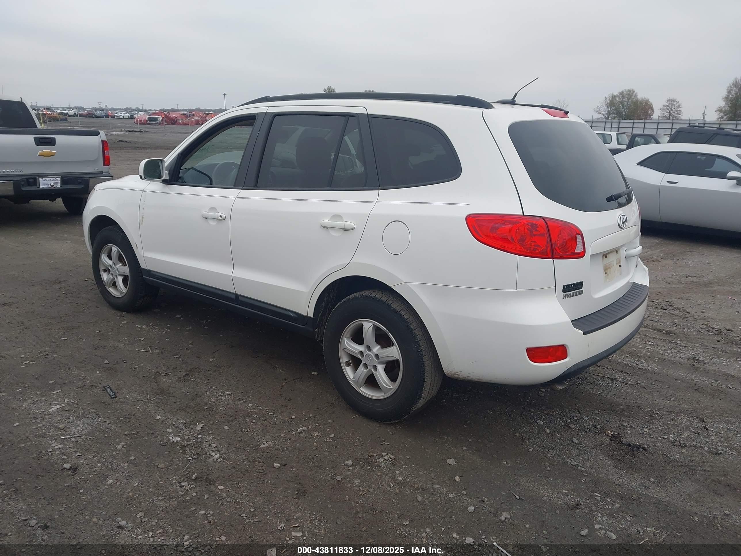 HYUNDAI SANTA image 3
