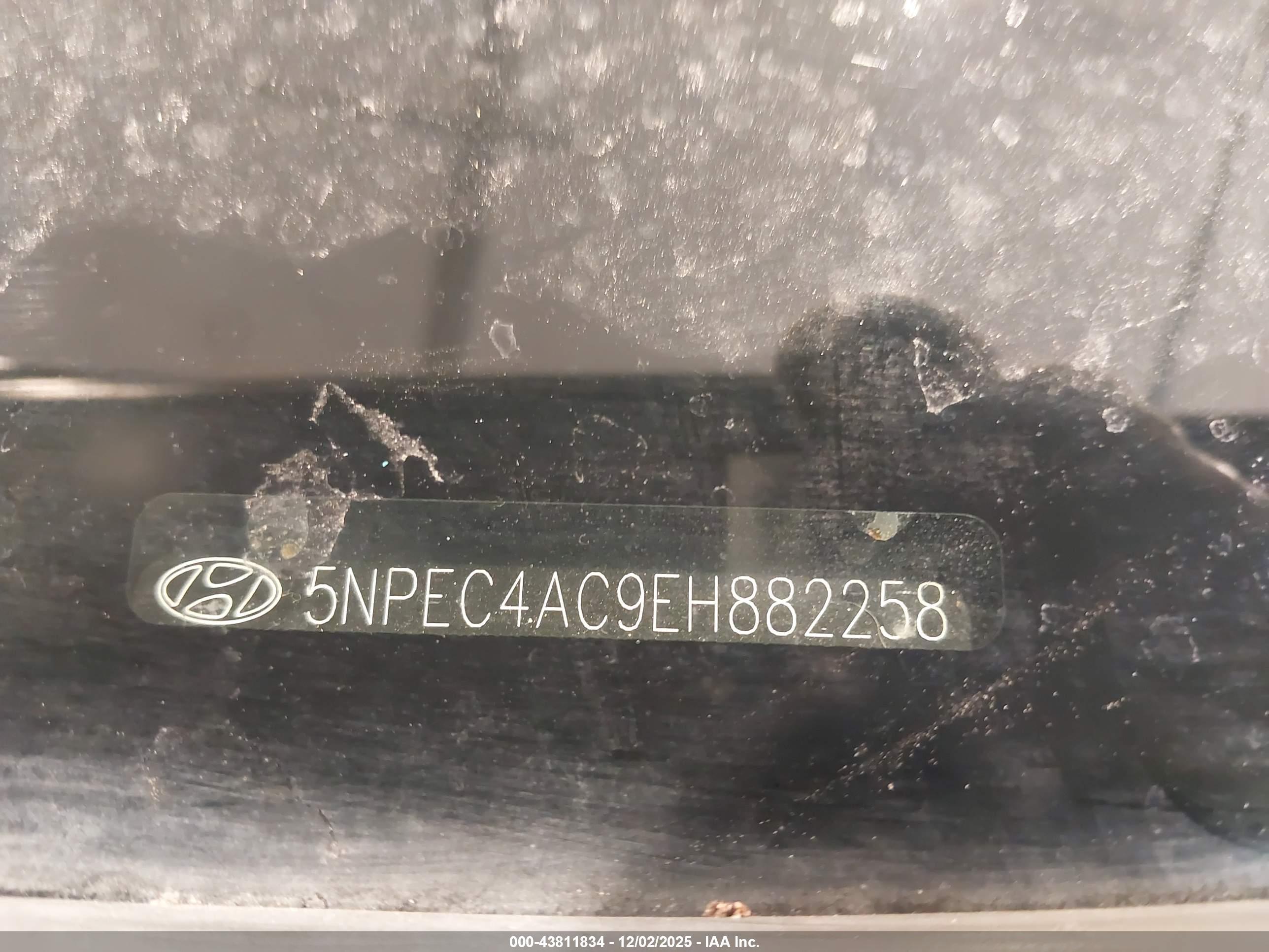 HYUNDAI SONATA image 9