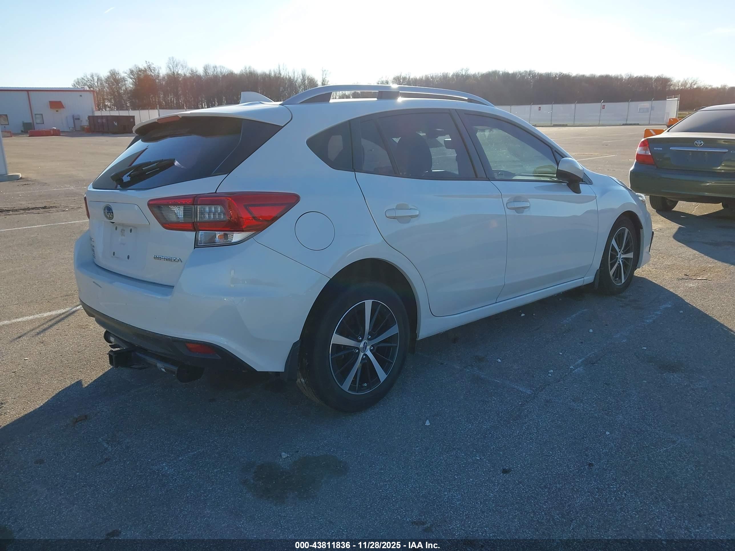 SUBARU IMPREZA image 4