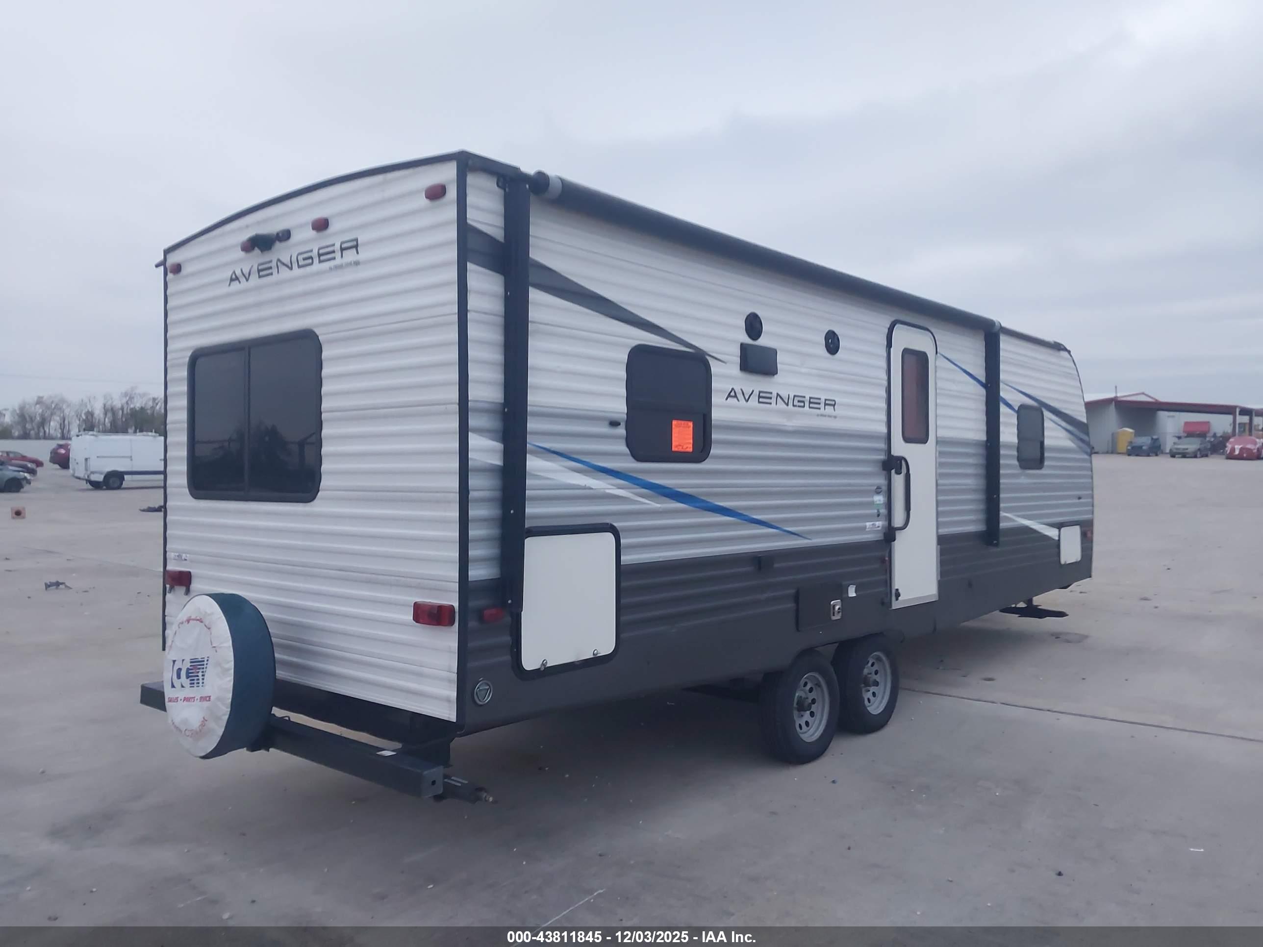 AVENGER TRAVEL image 4