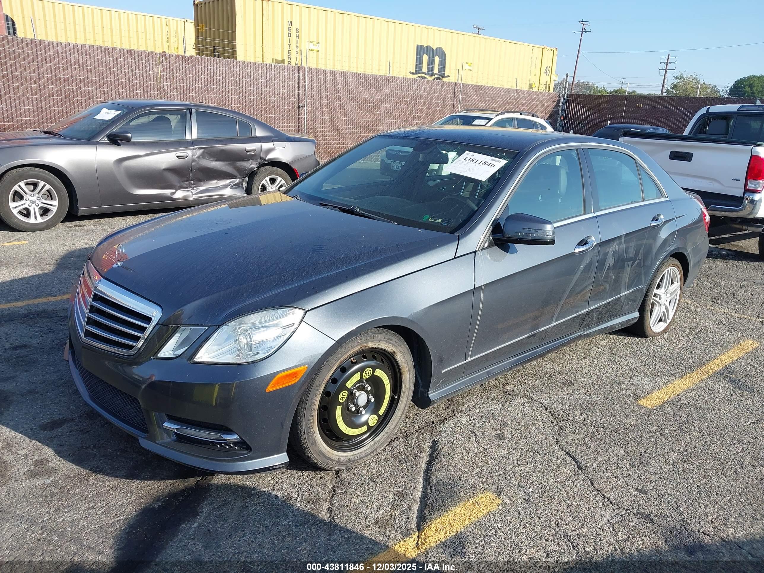 MERCEDES-BENZ E image 2