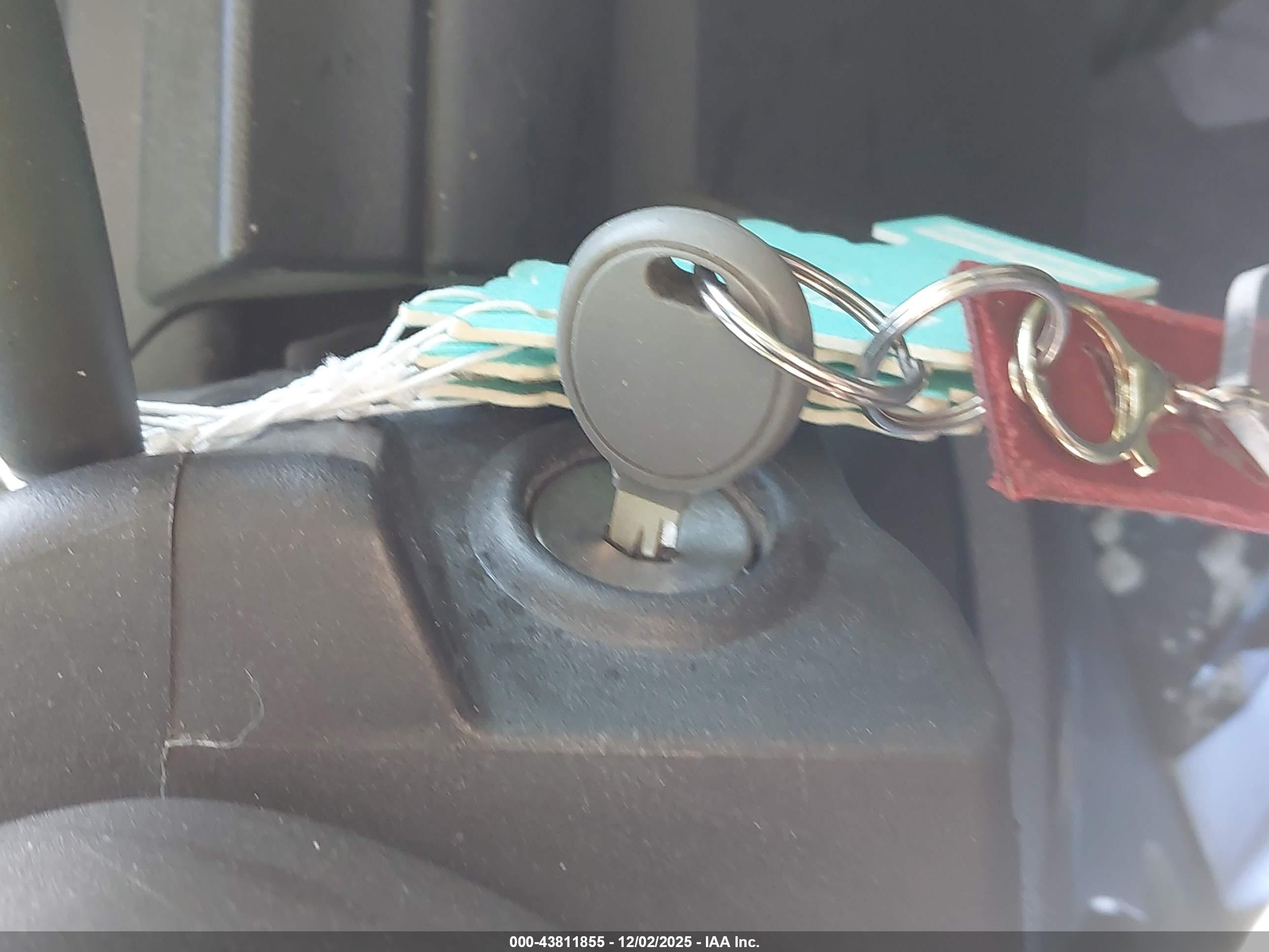 JEEP LIBERTY image 11
