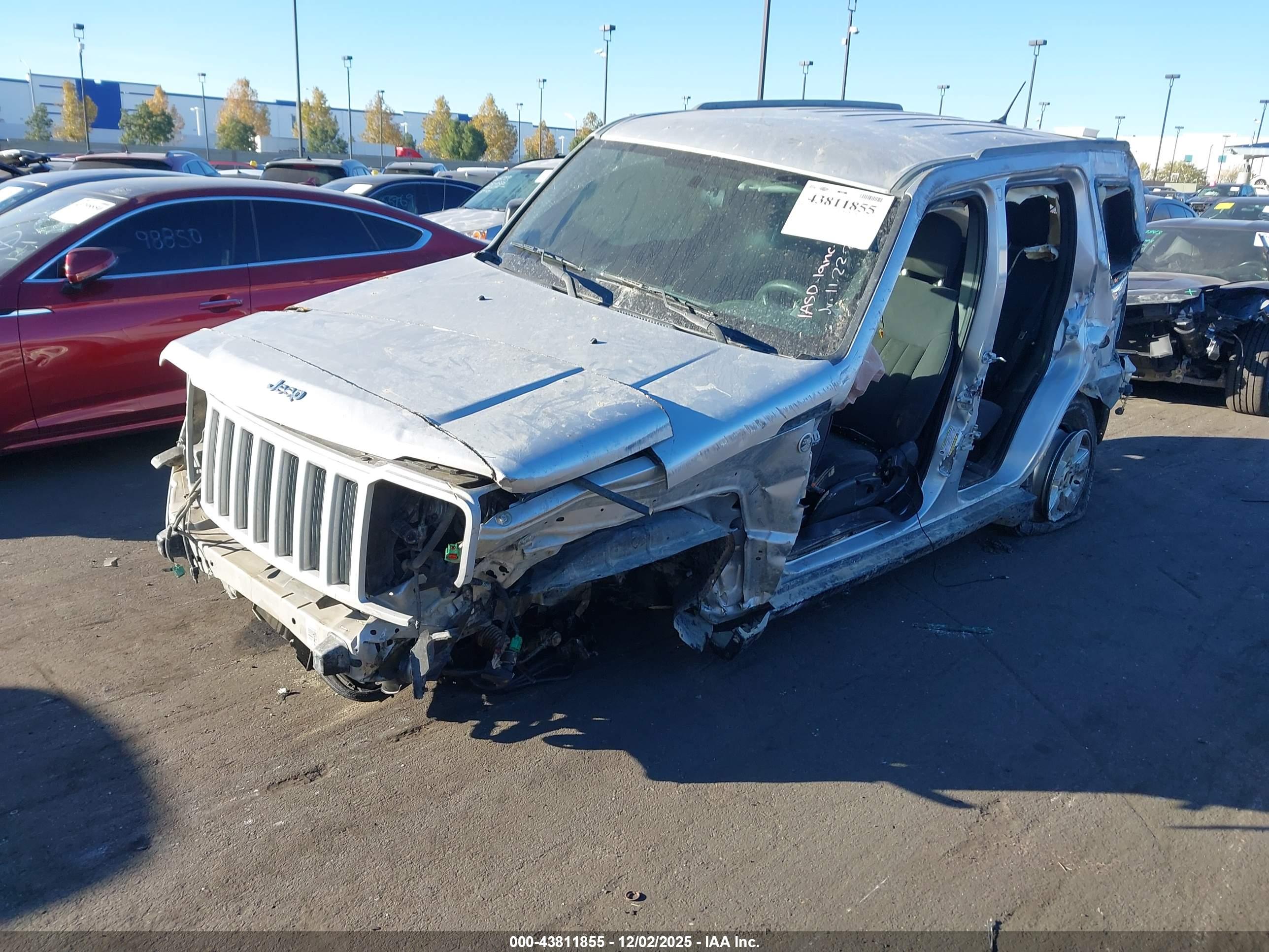 JEEP LIBERTY image 2