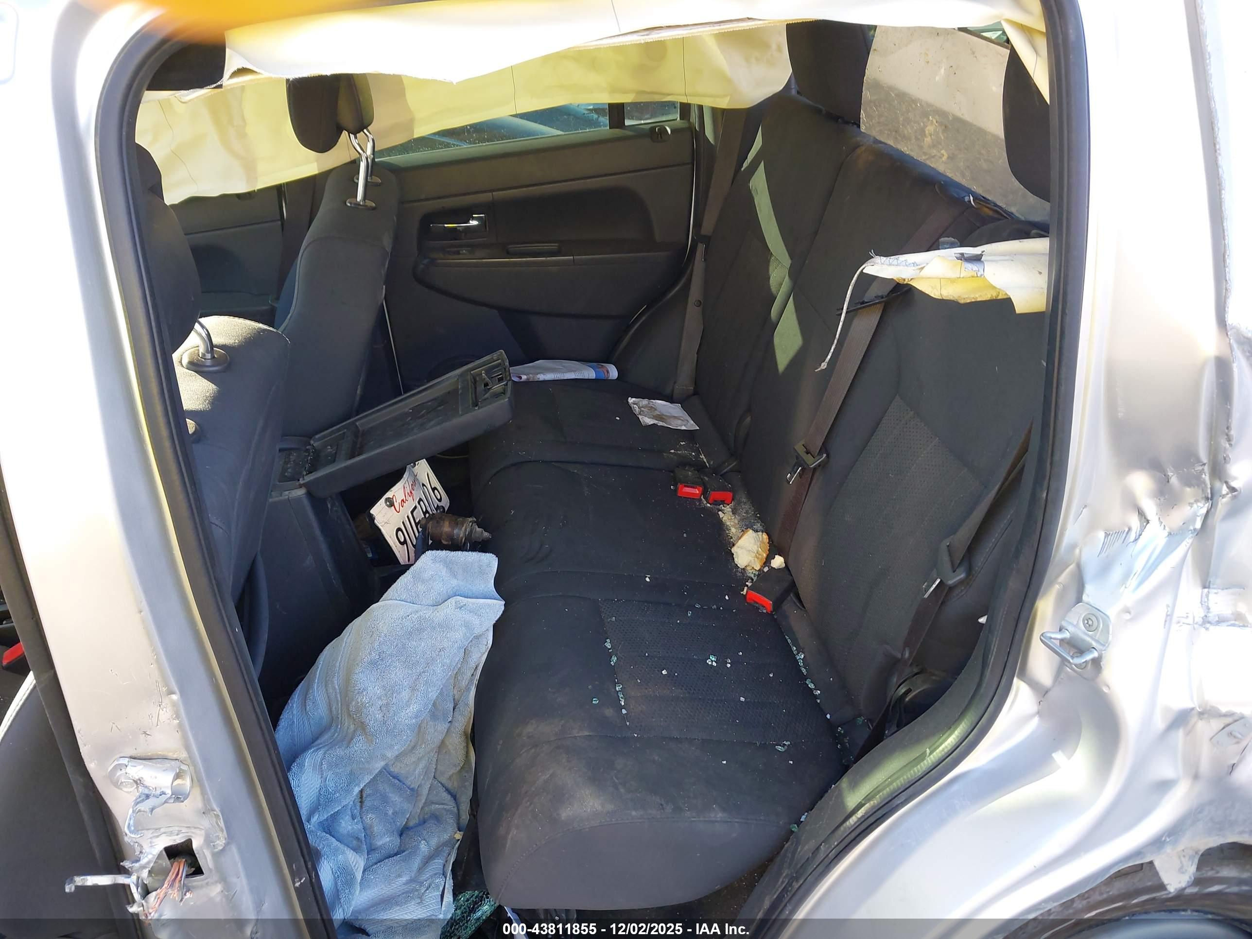 JEEP LIBERTY image 8