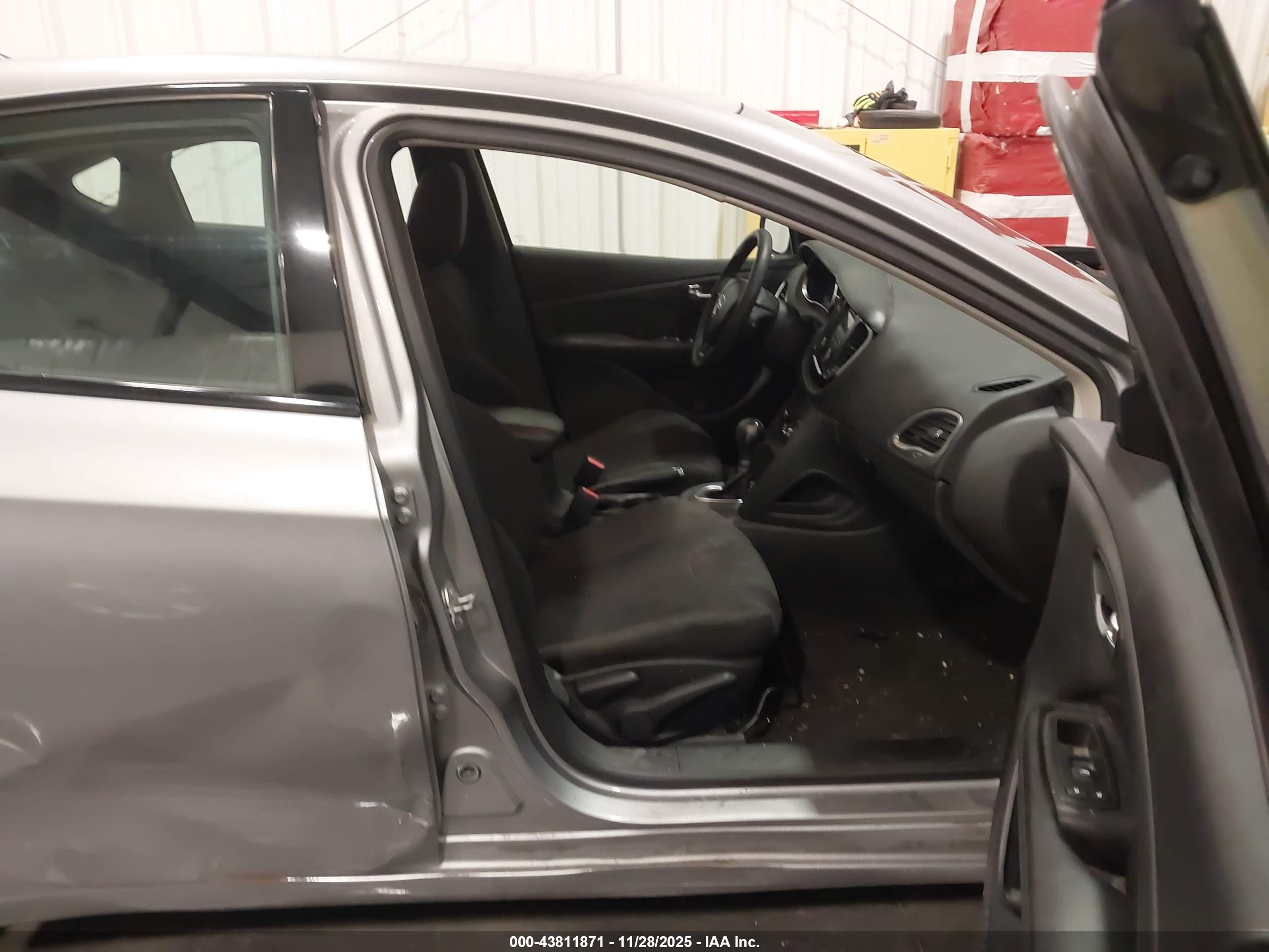 DODGE DART image 5