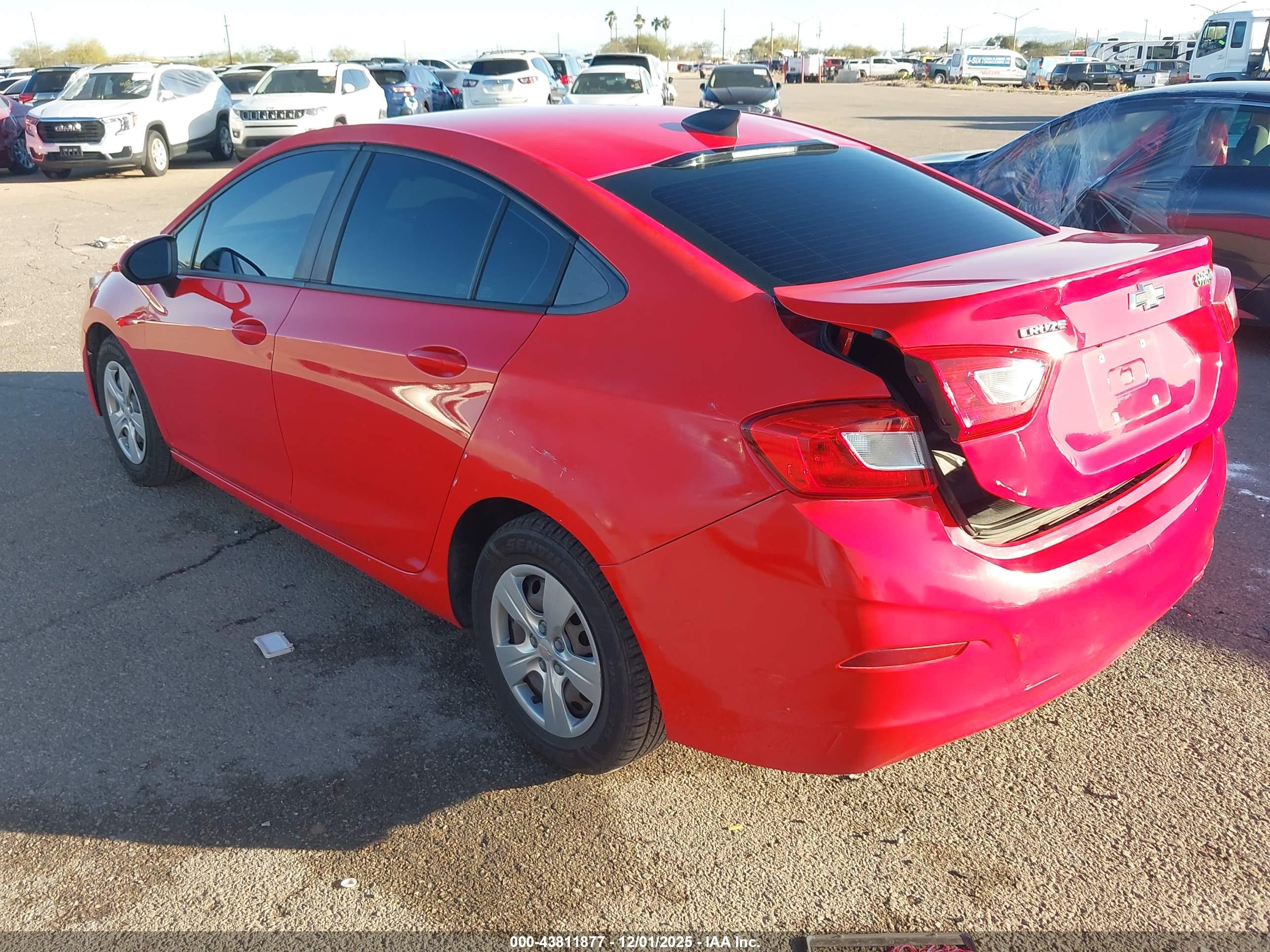 CHEVROLET CRUZE image 3