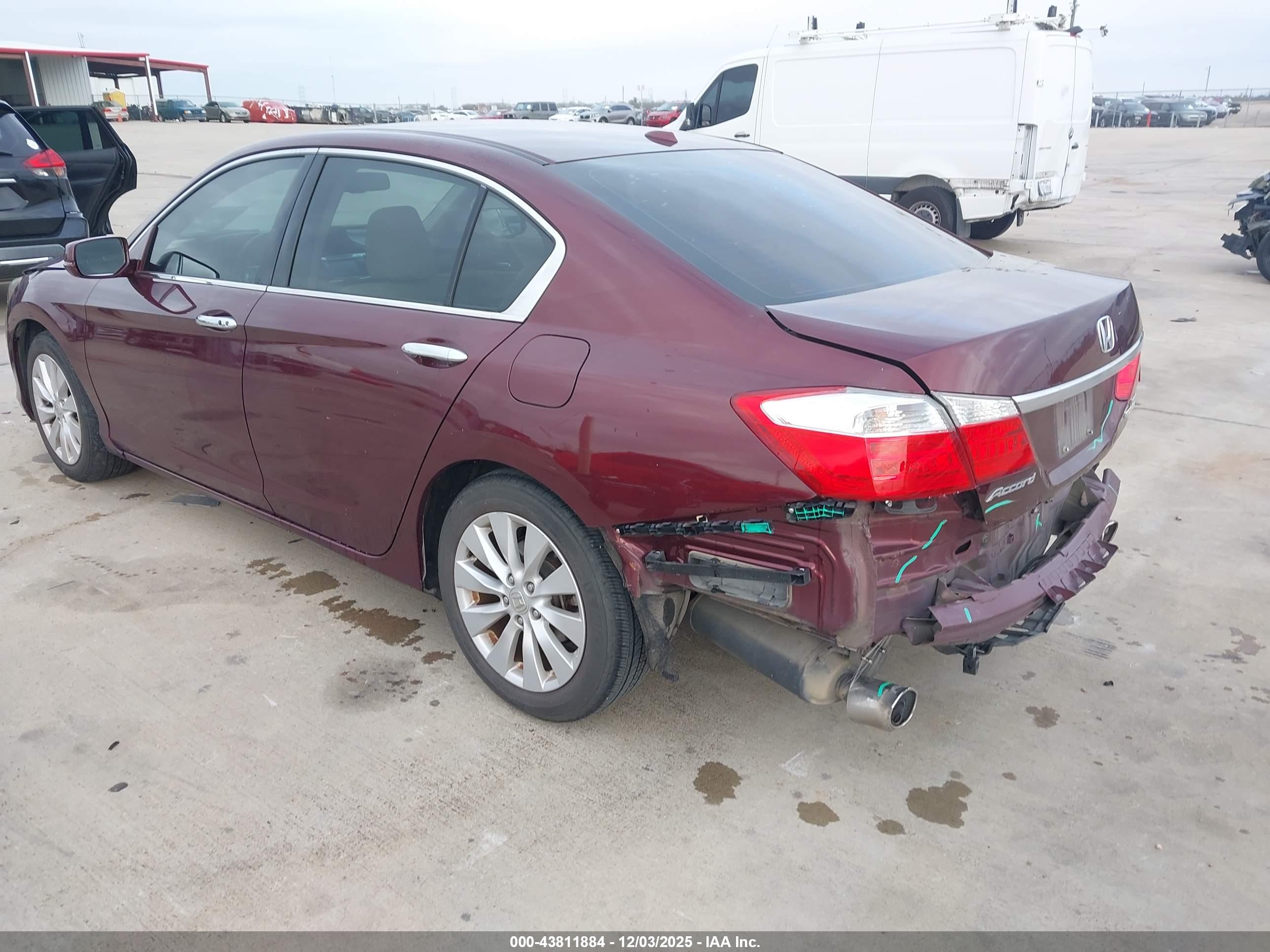 HONDA ACCORD image 3
