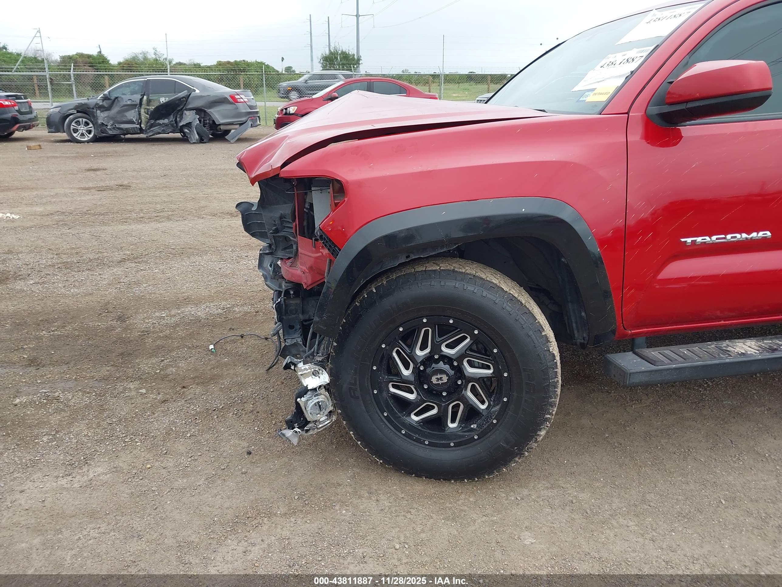TOYOTA TACOMA image 6