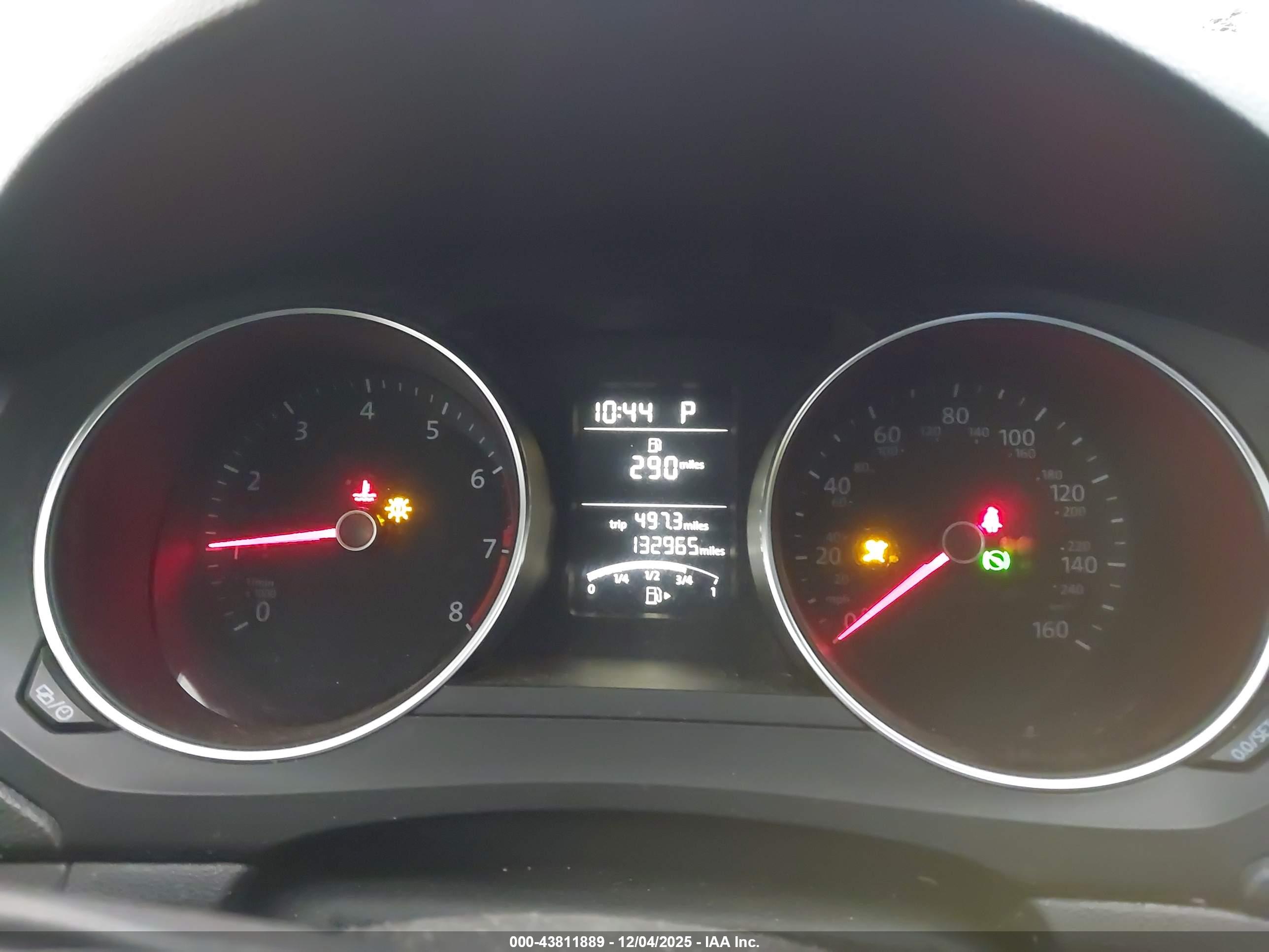 VOLKSWAGEN JETTA image 7