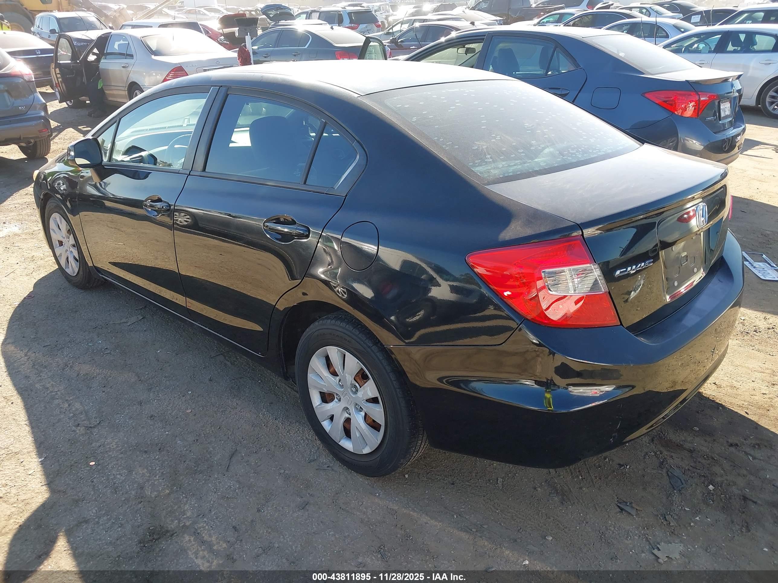 HONDA CIVIC image 3