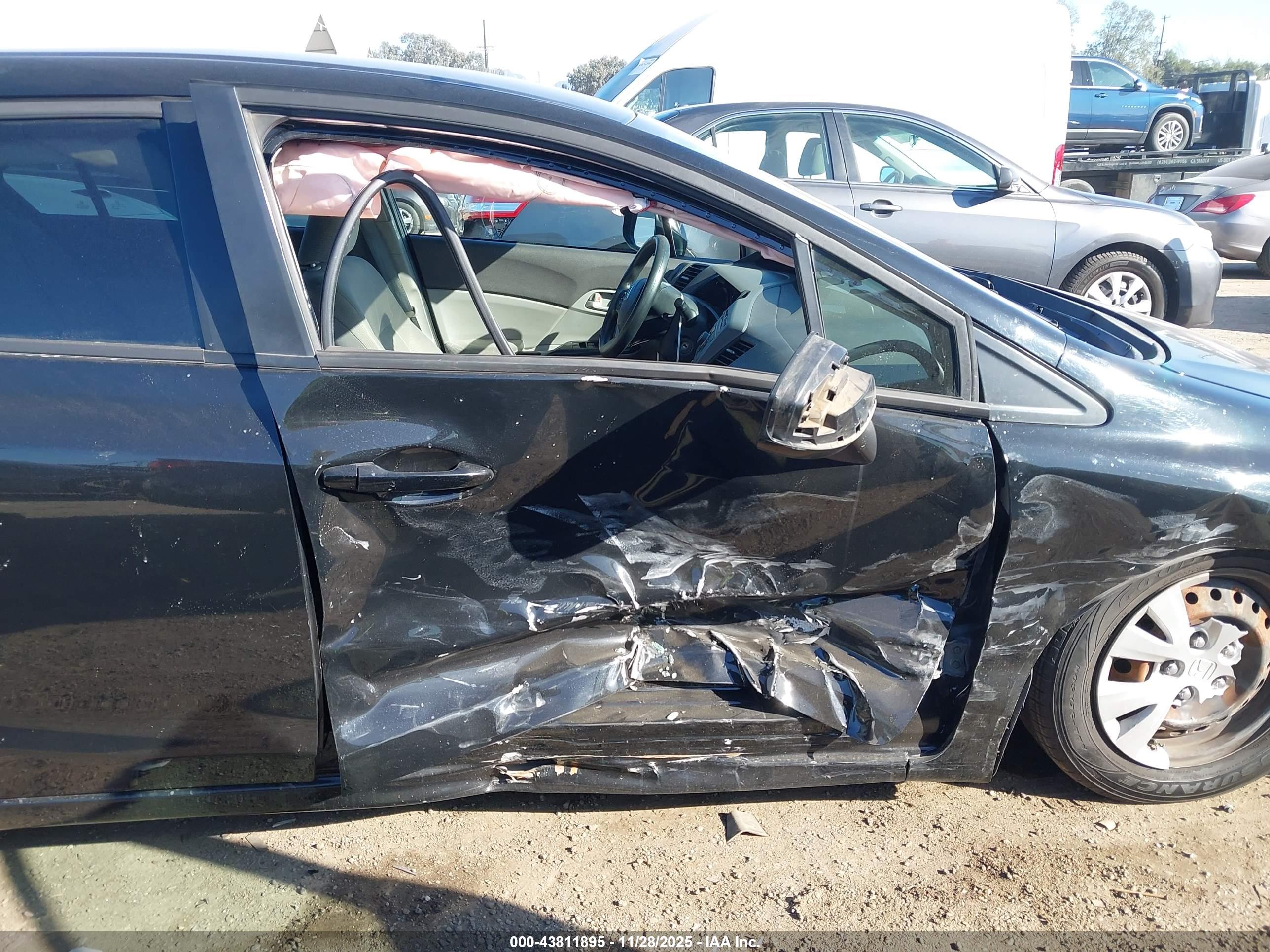 HONDA CIVIC image 6