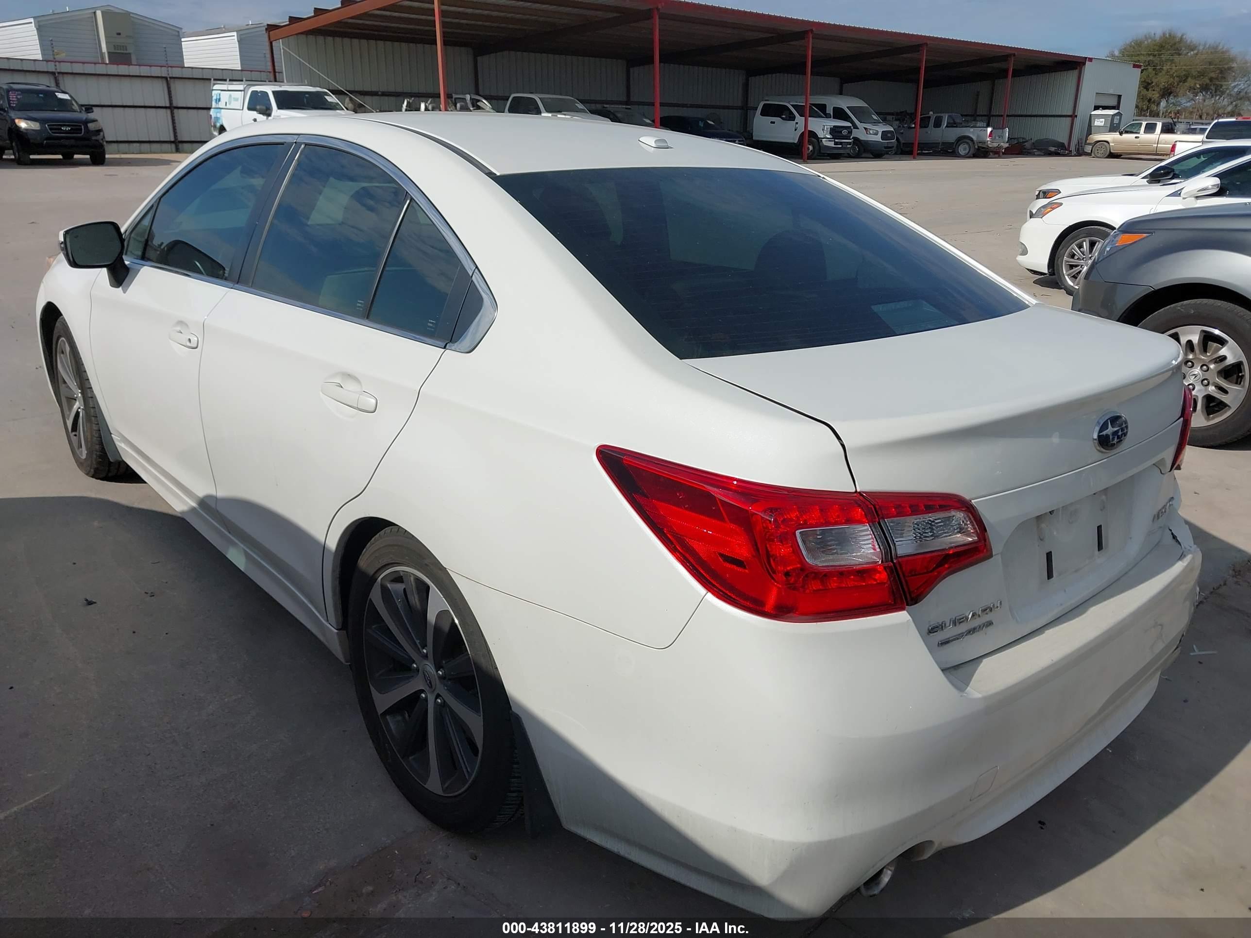 SUBARU LEGACY image 3