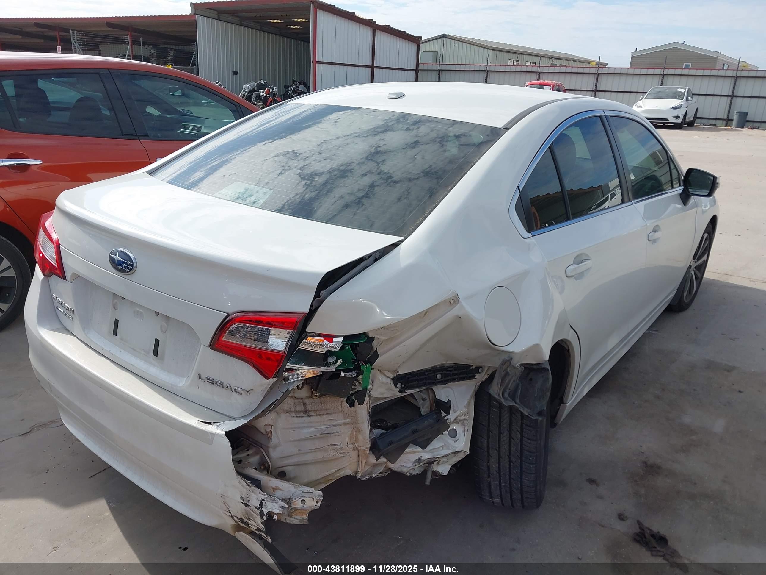 SUBARU LEGACY image 4