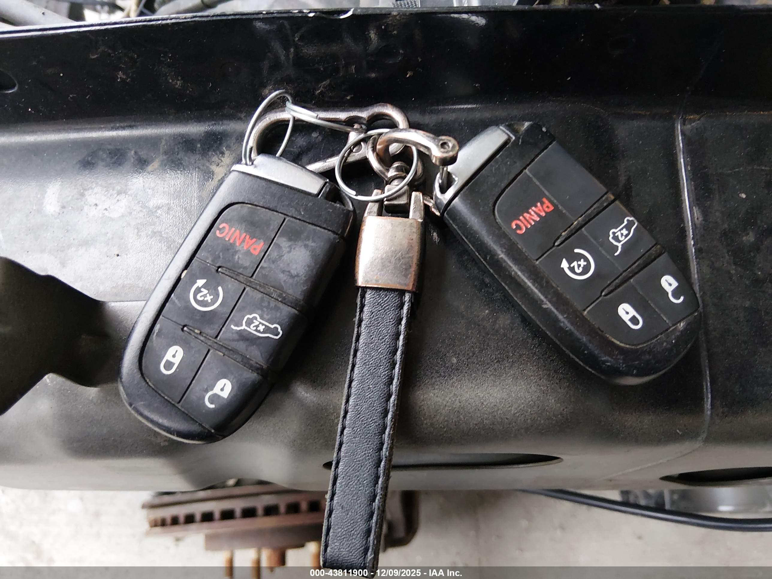 JEEP GRAND image 11