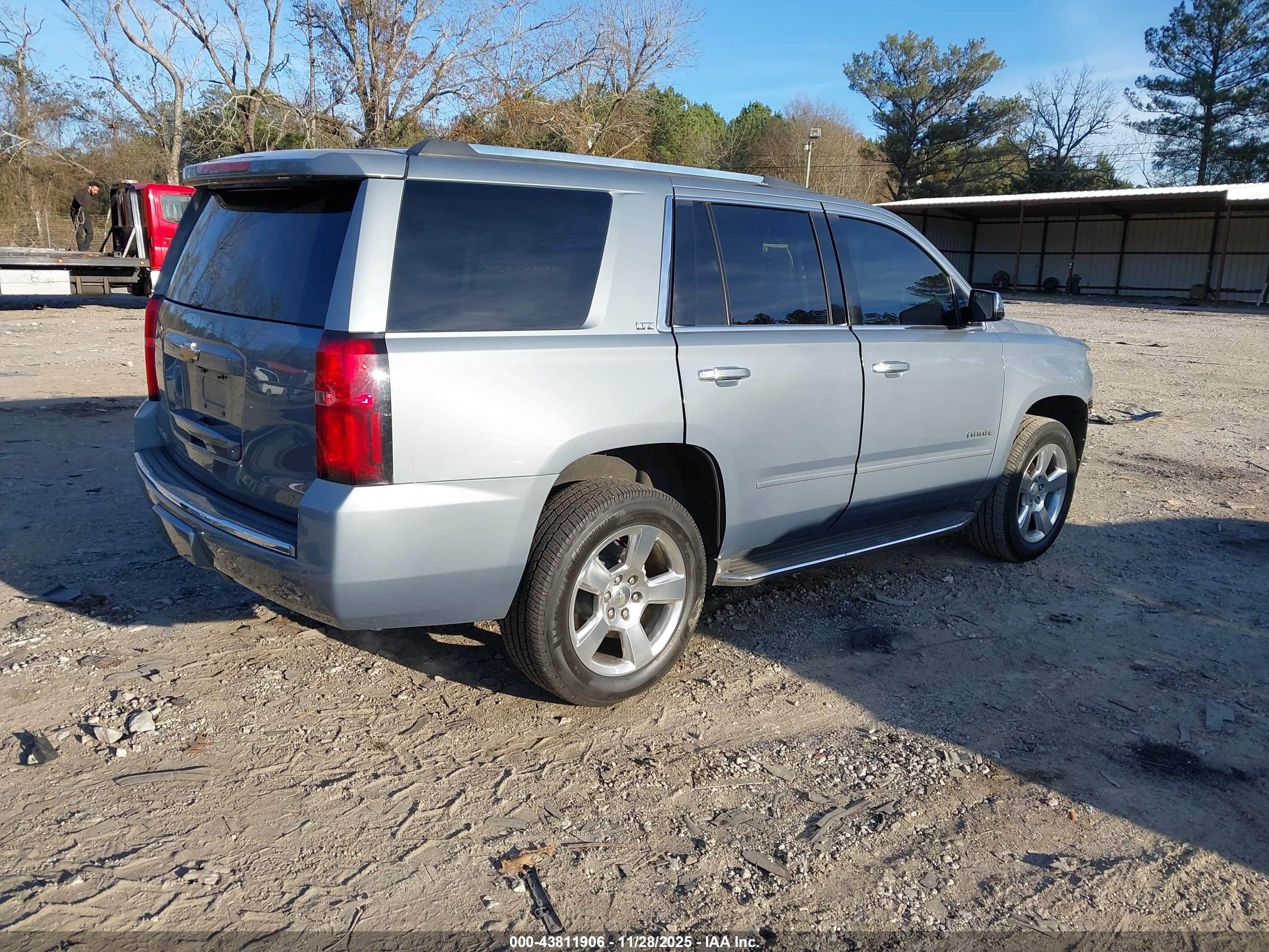 CHEVROLET TAHOE image 4