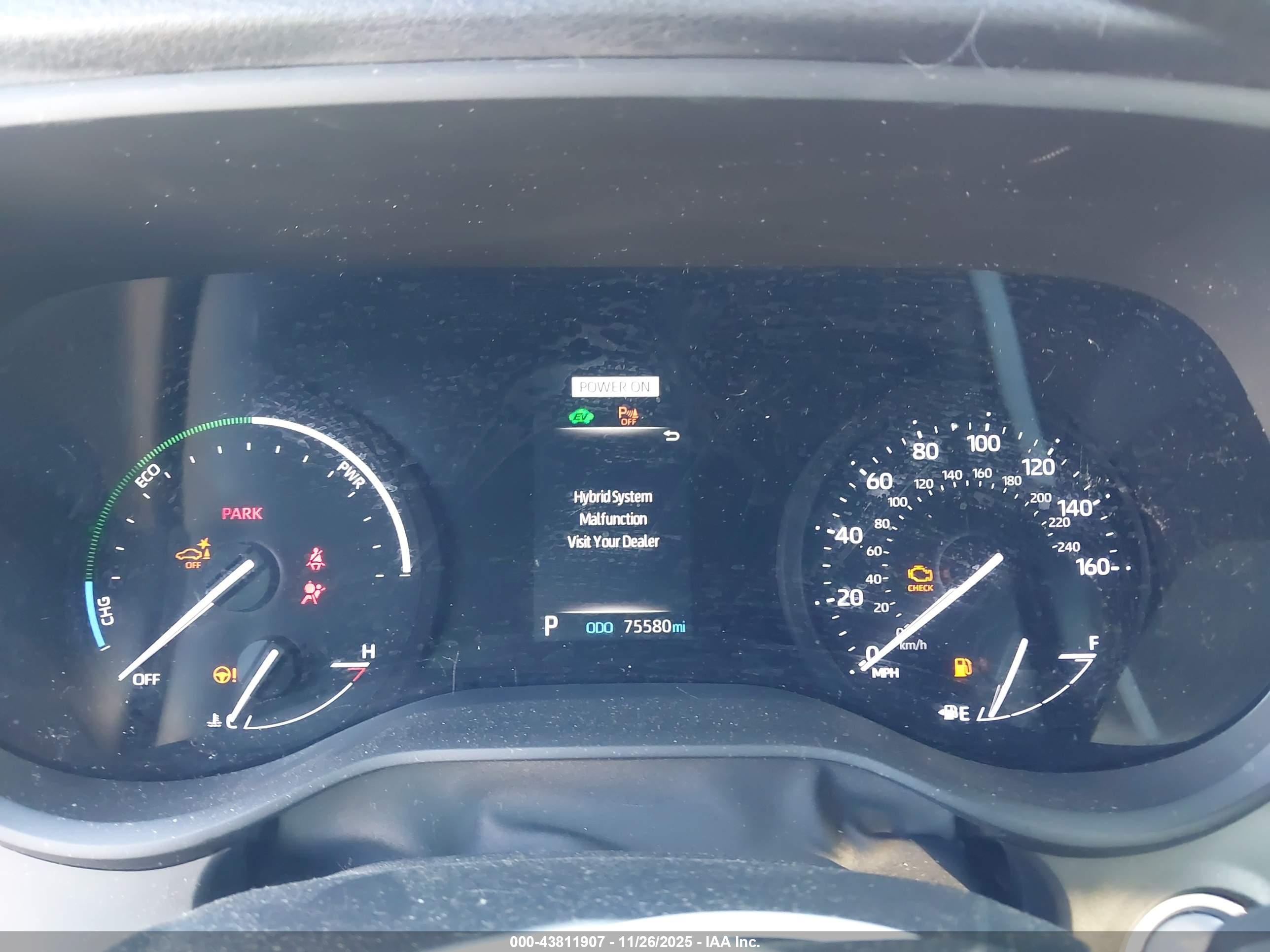 TOYOTA SIENNA image 7