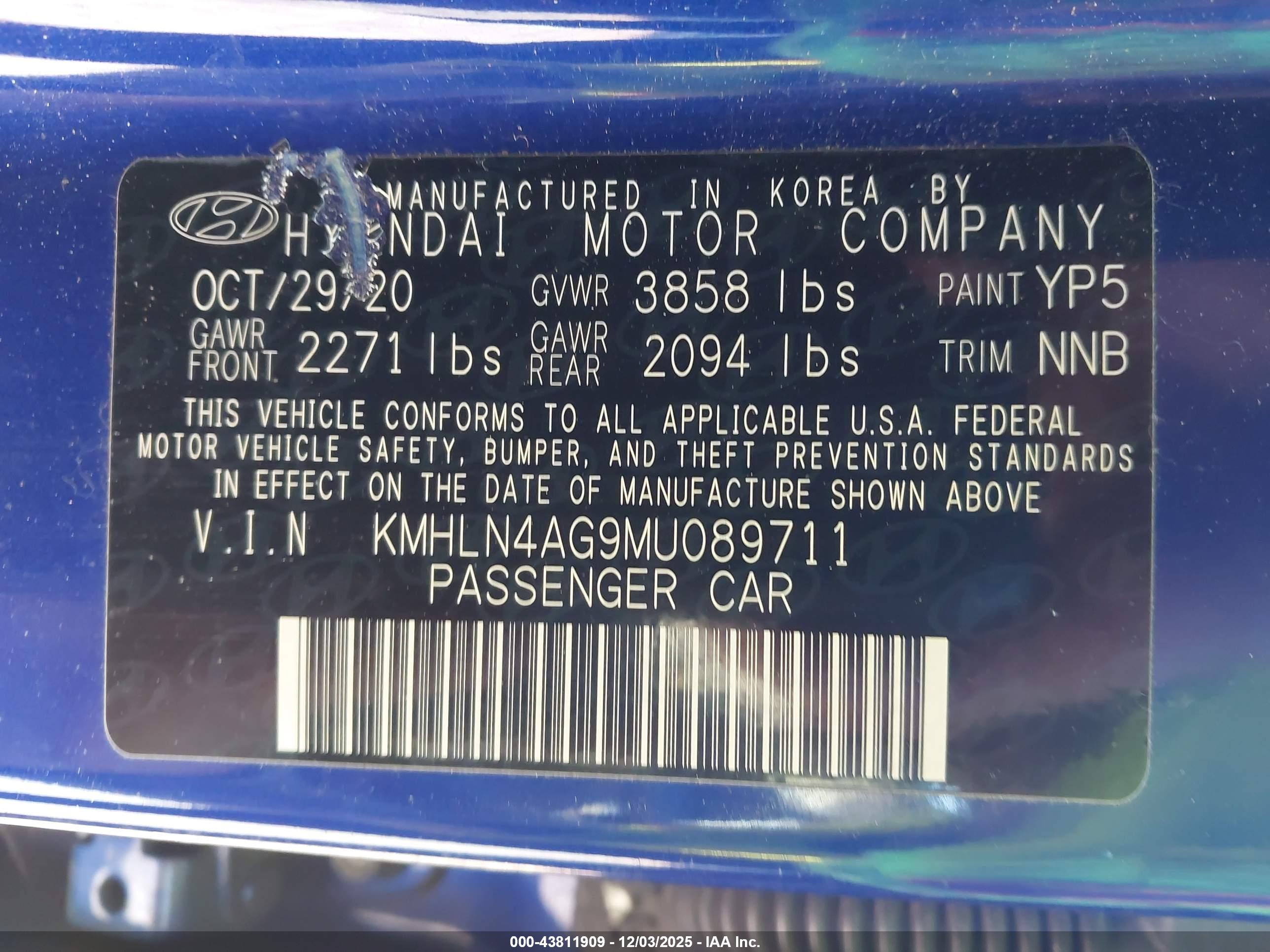 HYUNDAI ELANTRA image 9