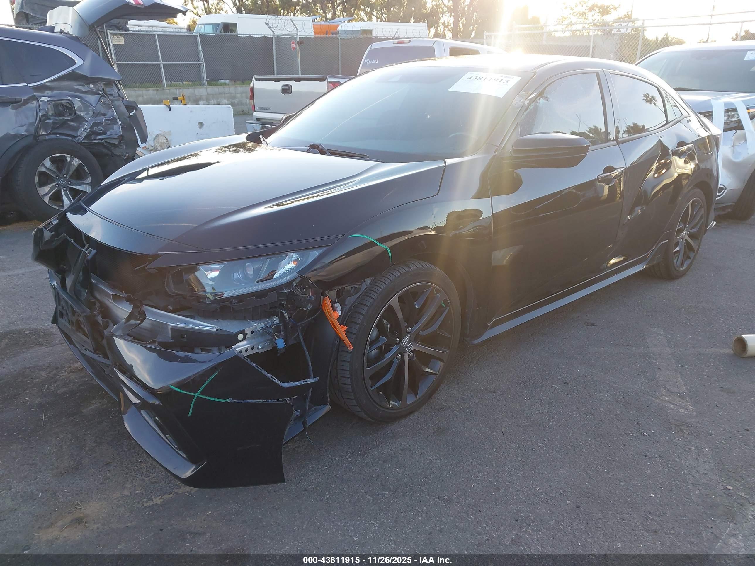 HONDA CIVIC image 2