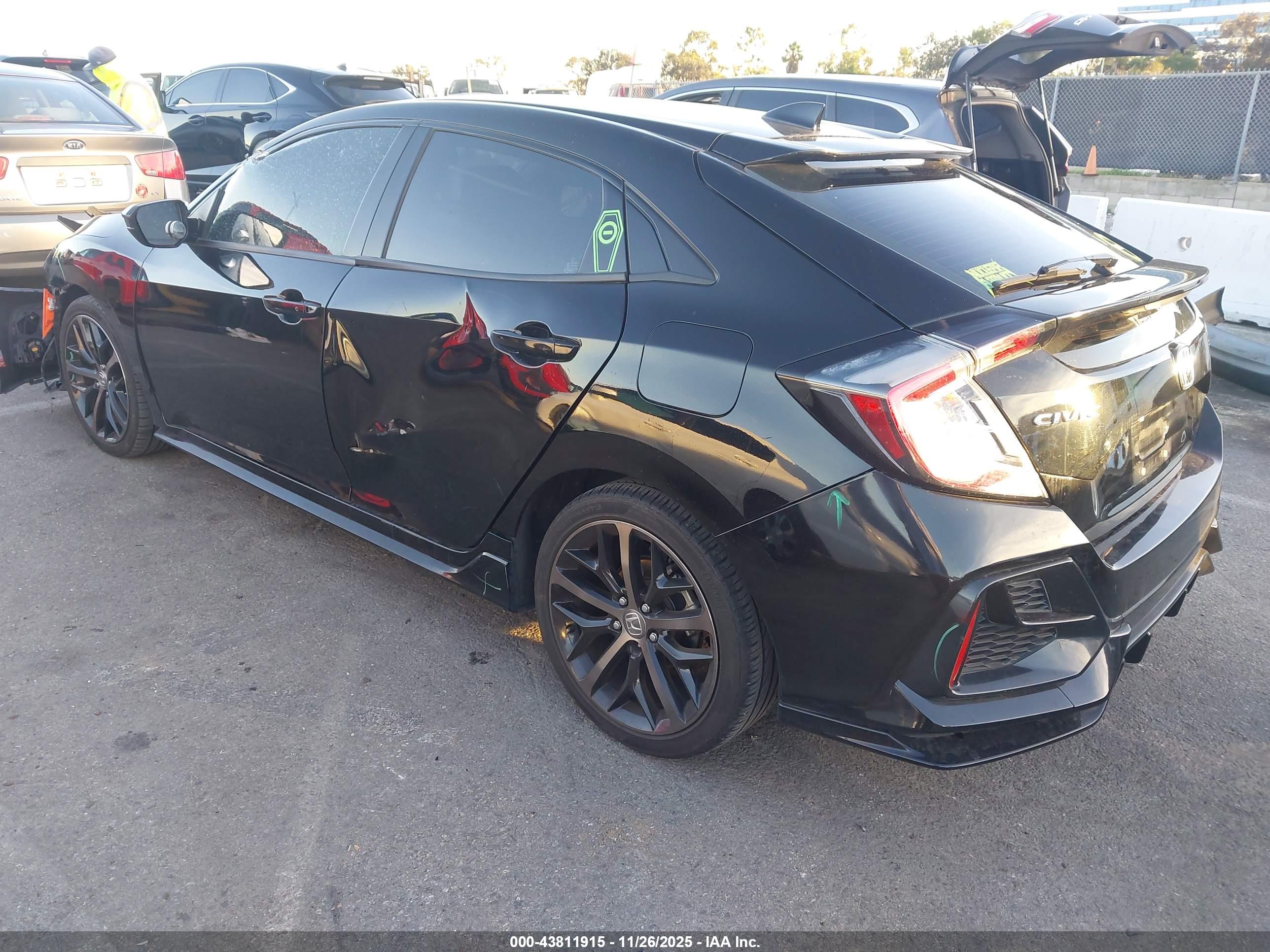 HONDA CIVIC image 3