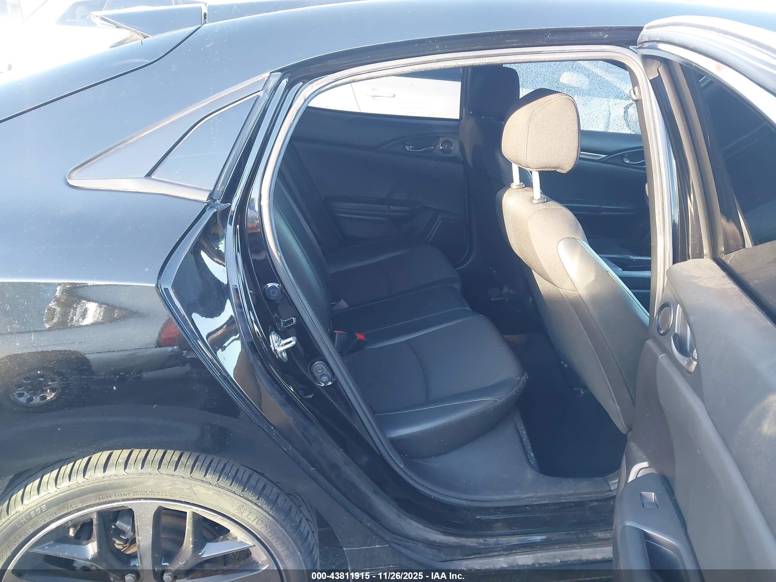 HONDA CIVIC image 8