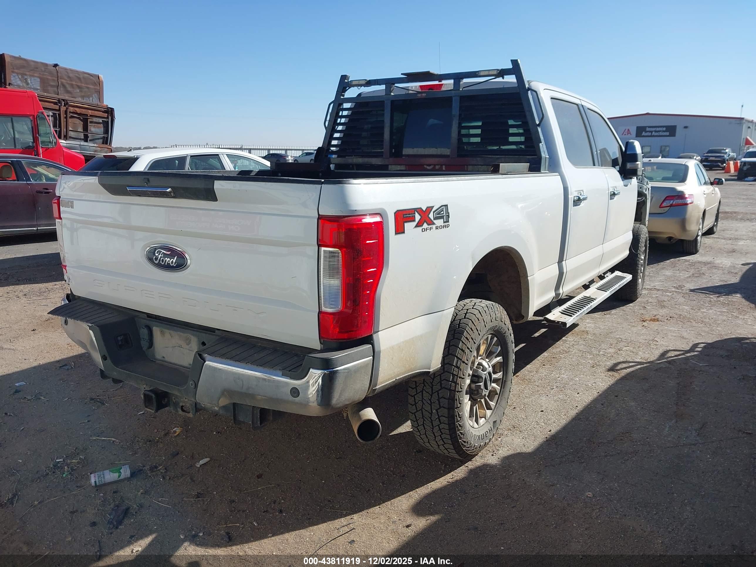FORD F-250 image 4