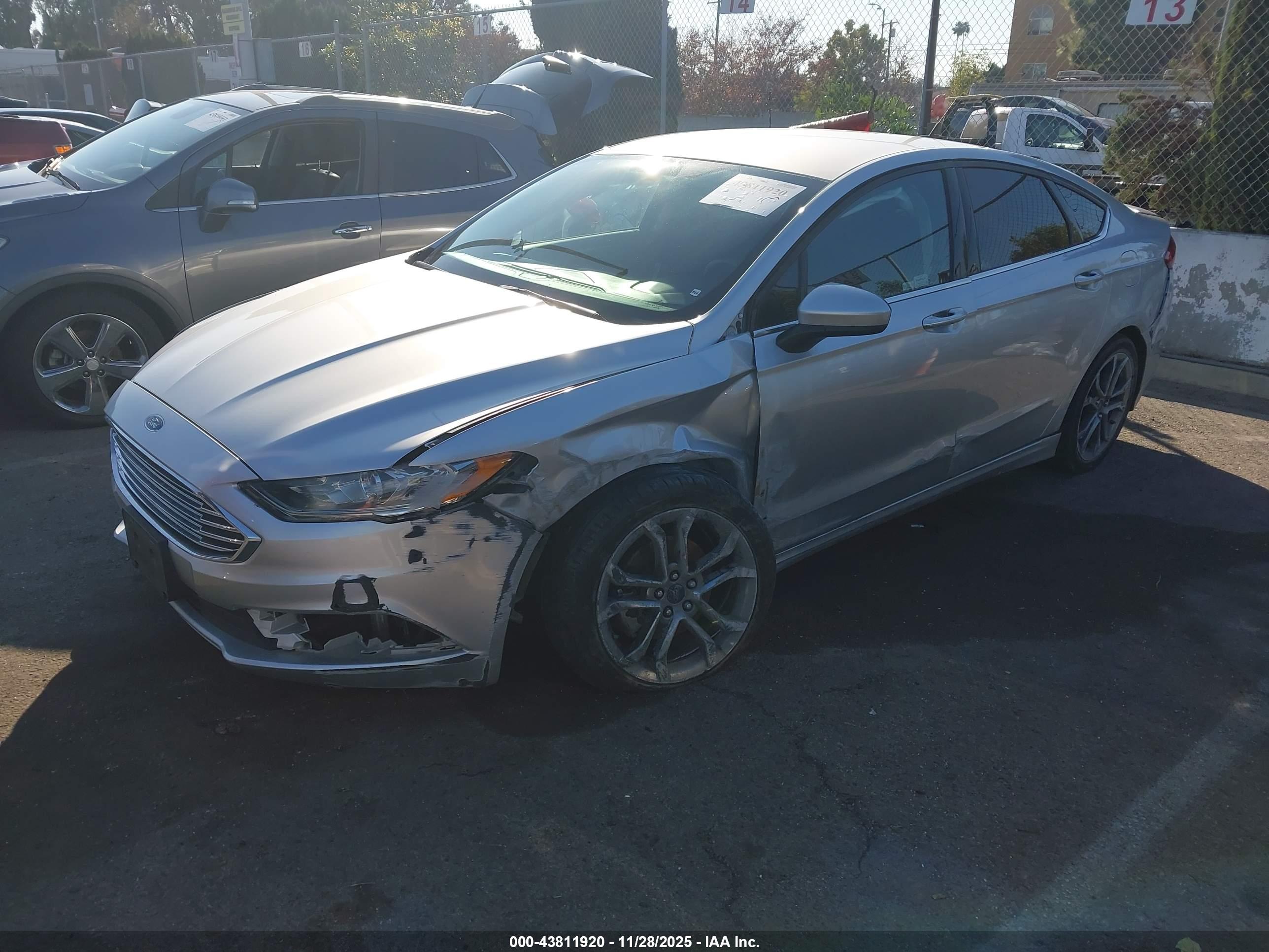 FORD FUSION image 2