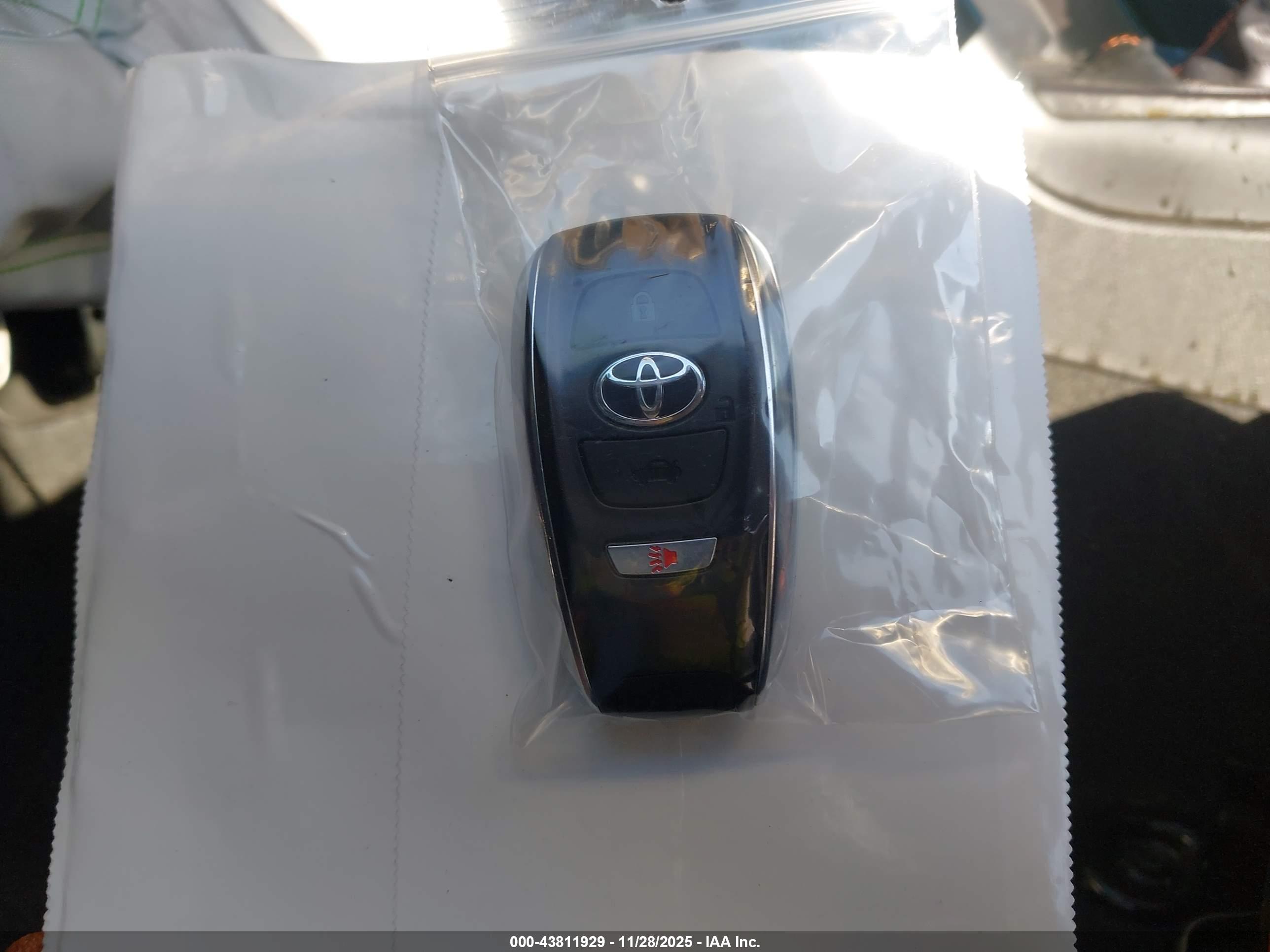 TOYOTA GR86 image 11